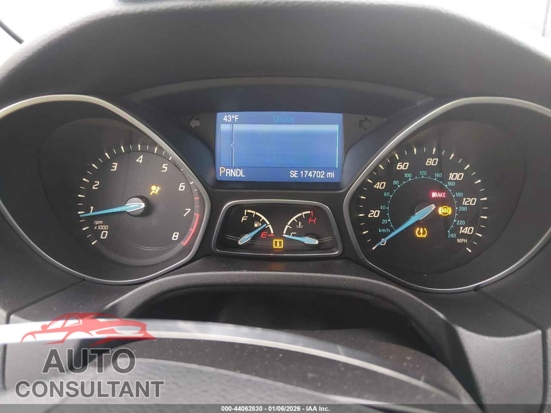 FORD FOCUS 2014 - 1FADP3F29EL215217