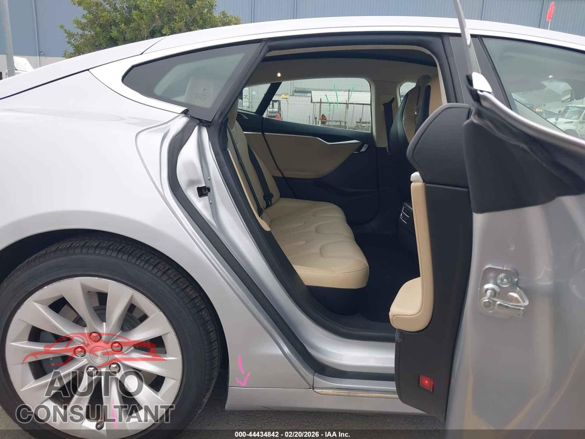 TESLA MODEL S 2017 - 5YJSA1E24HF188508