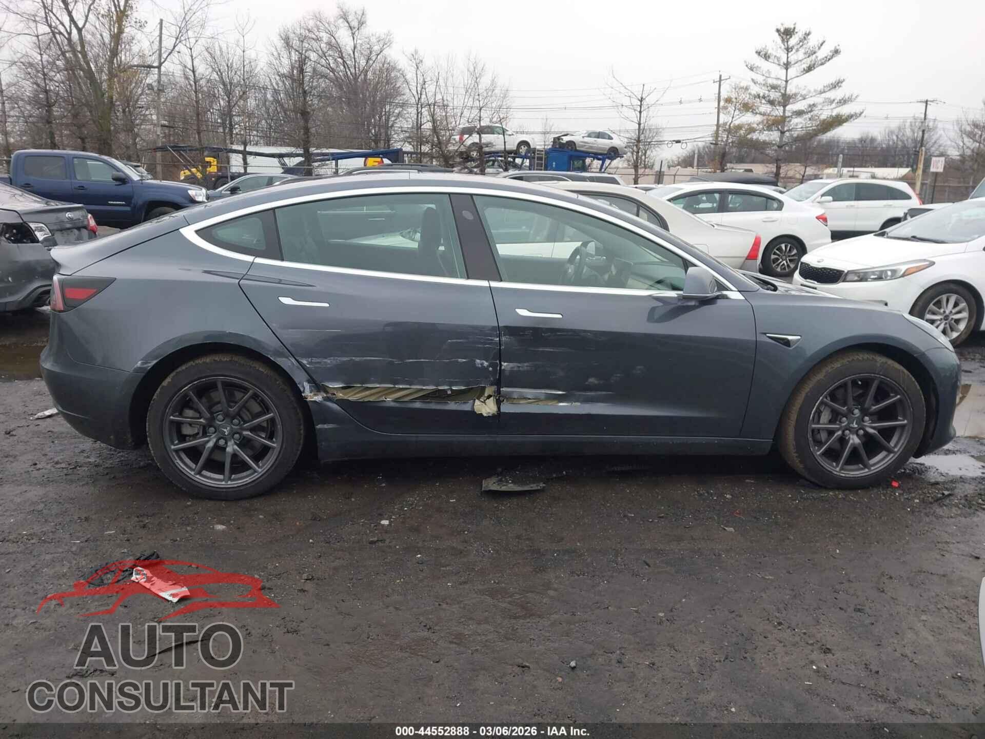 TESLA MODEL 3 2019 - 5YJ3E1EA7KF307370
