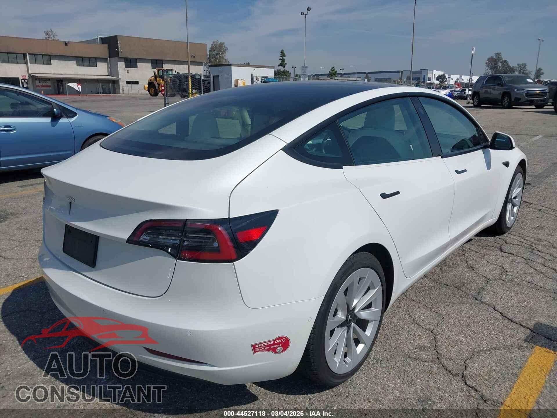 TESLA MODEL 3 2021 - 5YJ3E1EA6MF989726