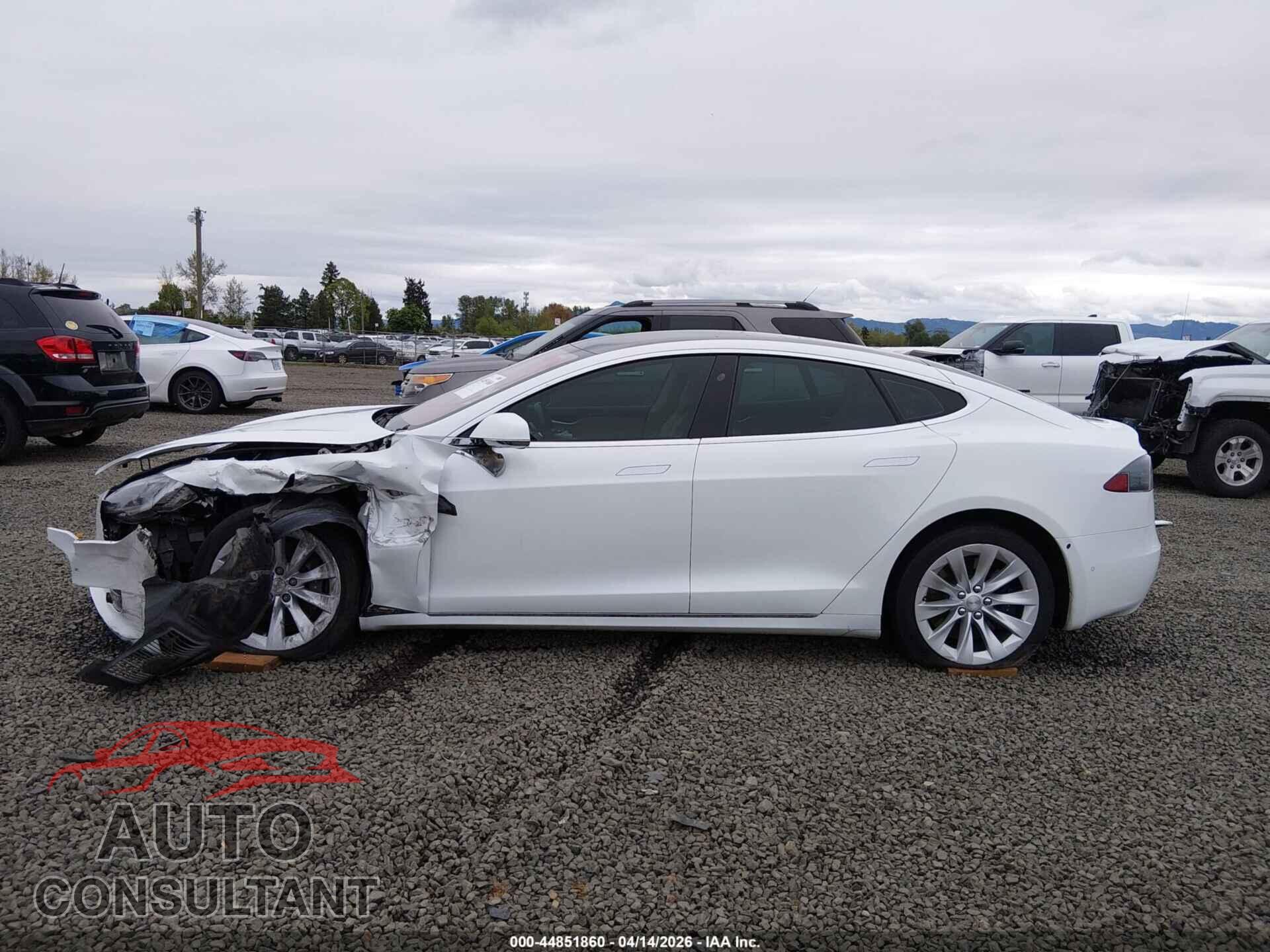 TESLA MODEL S 2017 - 5YJSA1E21HF198428