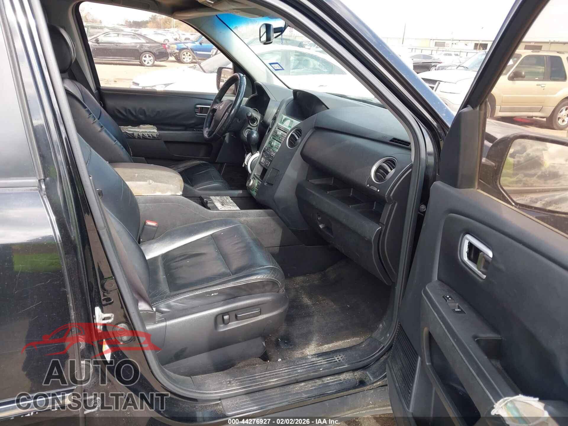 HONDA PILOT 2011 - 5FNYF3H98BB002217