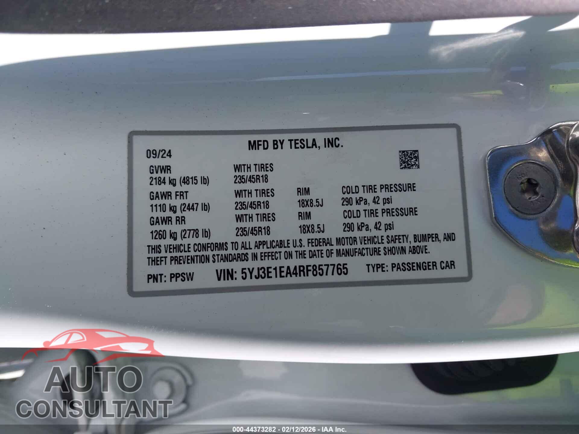TESLA MODEL 3 2024 - 5YJ3E1EA4RF857765