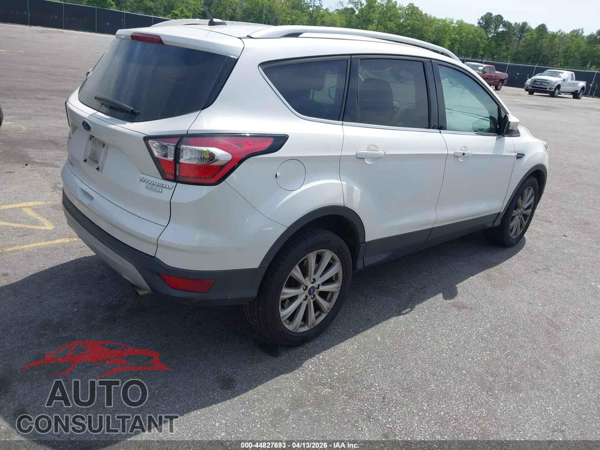 FORD ESCAPE 2017 - 1FMCU0JD2HUB85526