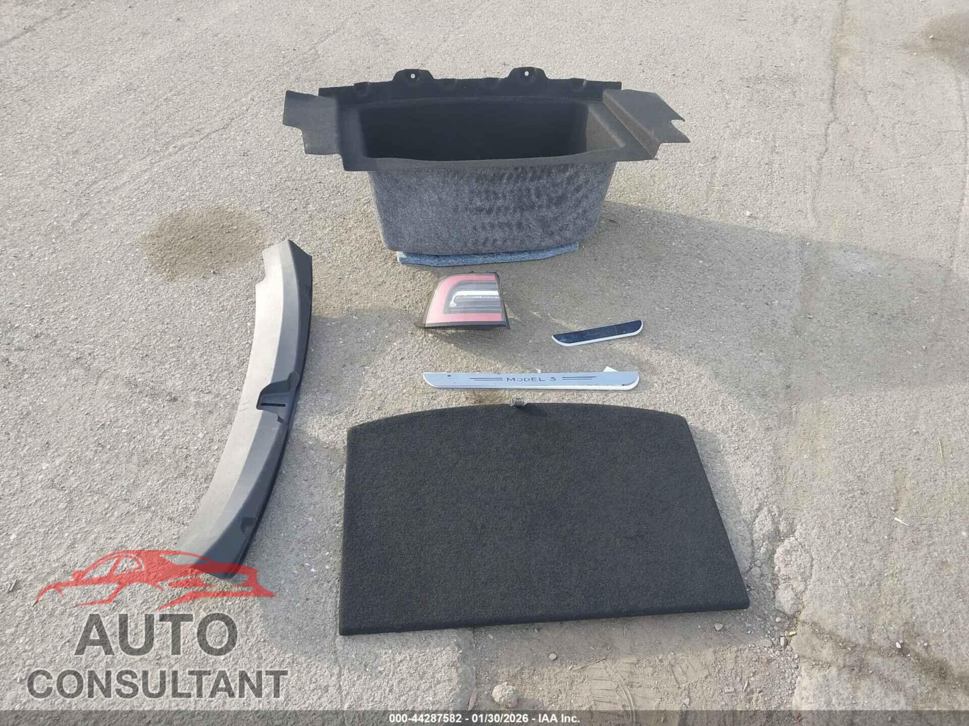 TESLA MODEL 3 2021 - 5YJ3E1EB6MF869028