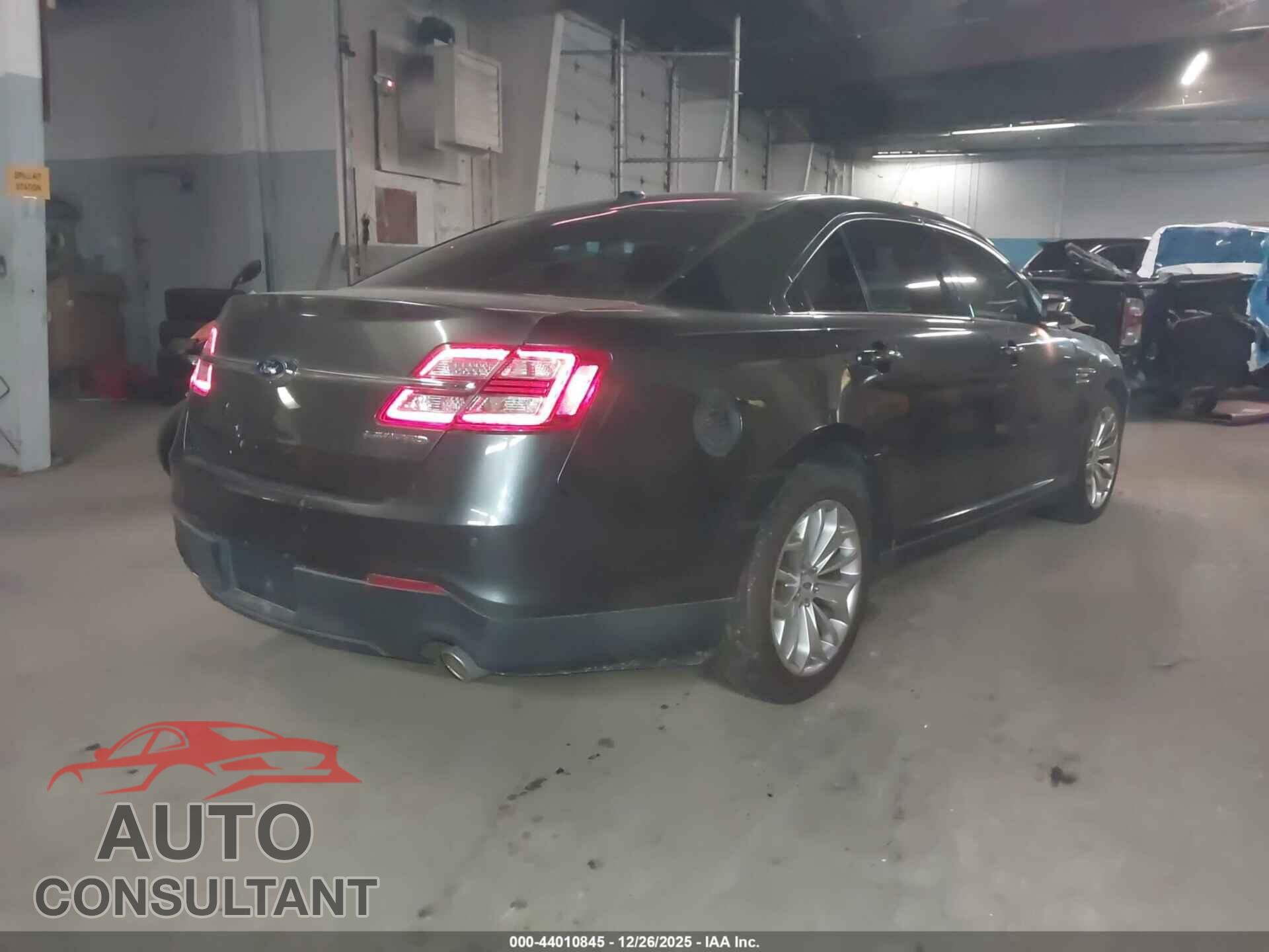 FORD TAURUS 2015 - 1FAHP2F85FG168620