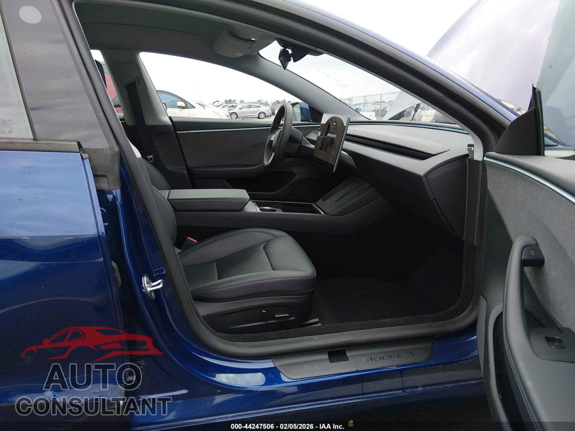 TESLA MODEL 3 2024 - 5YJ3E1EA9RF868146