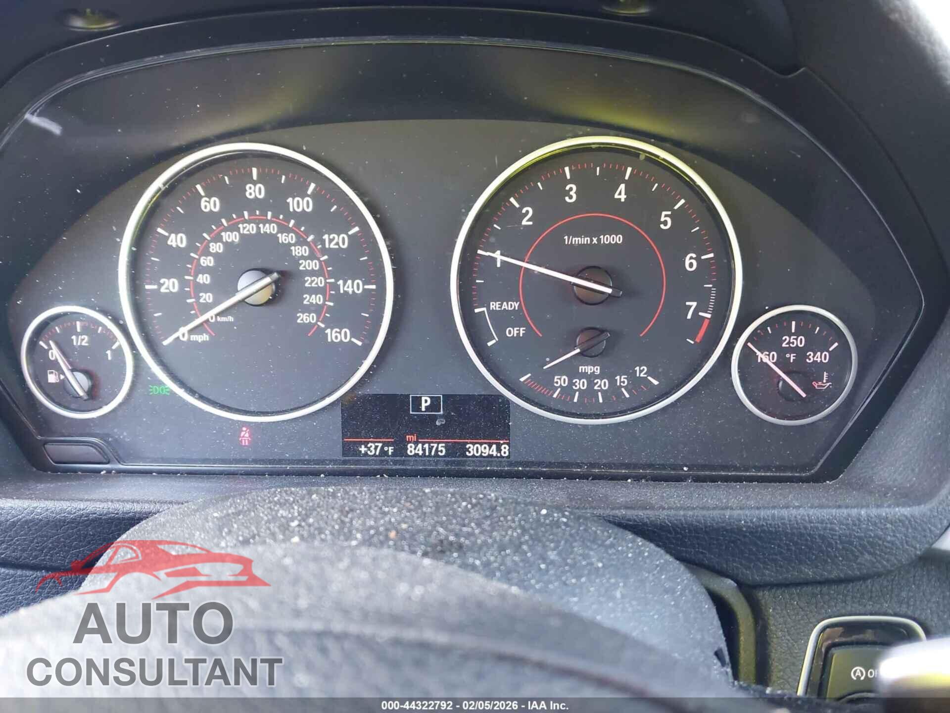 BMW 328I 2016 - WBA8E3G57GNU01675
