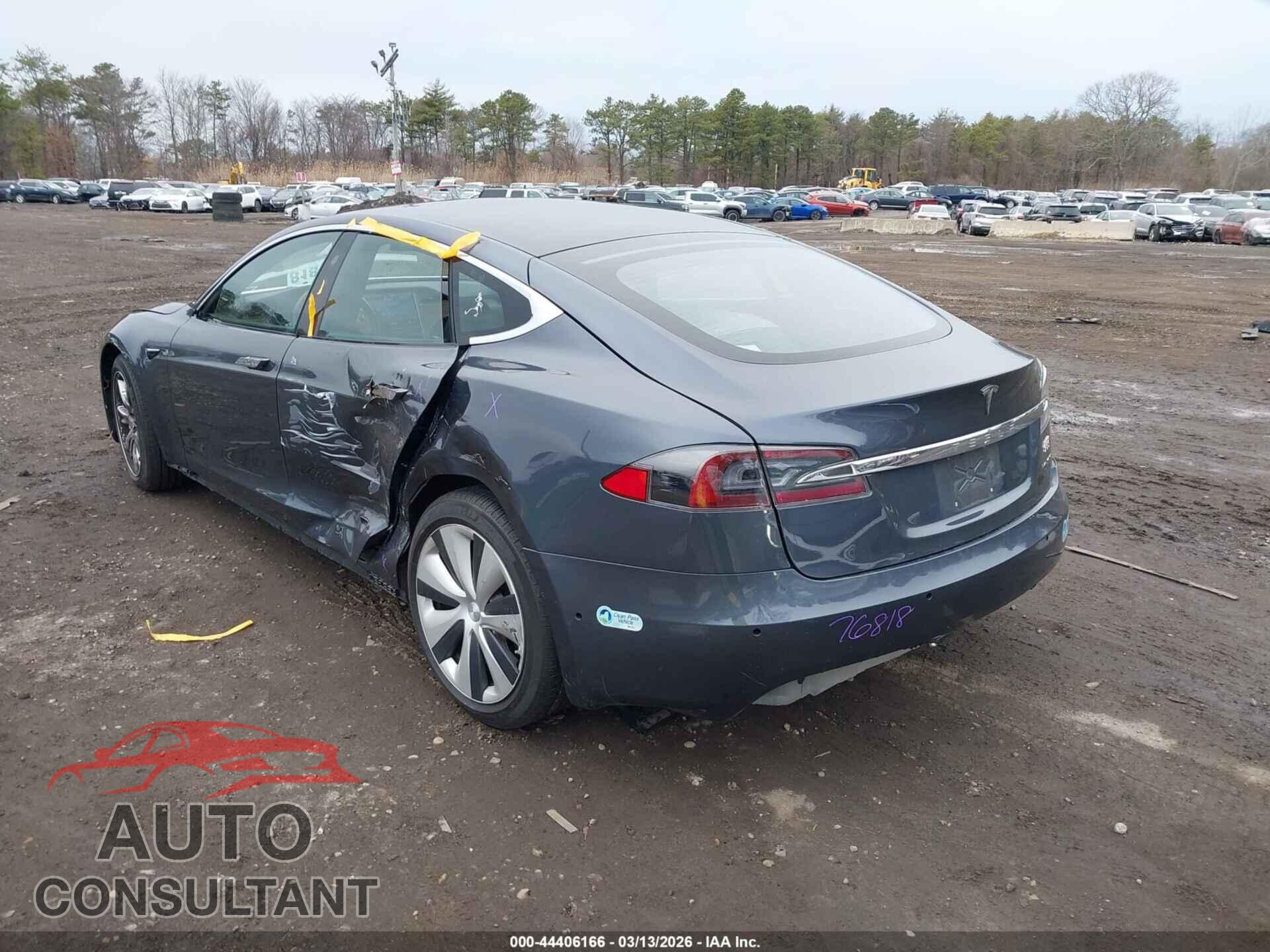 TESLA MODEL S 2020 - 5YJSA1E2XLF369976