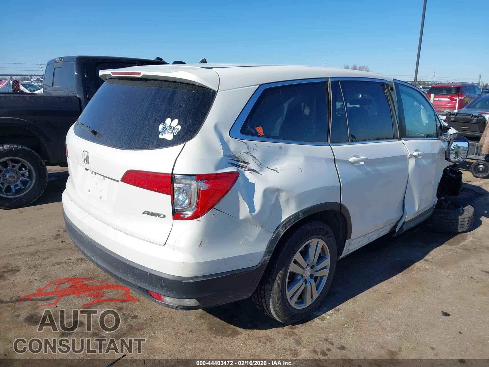 HONDA PILOT 2017 - 5FNYF6H57HB059449