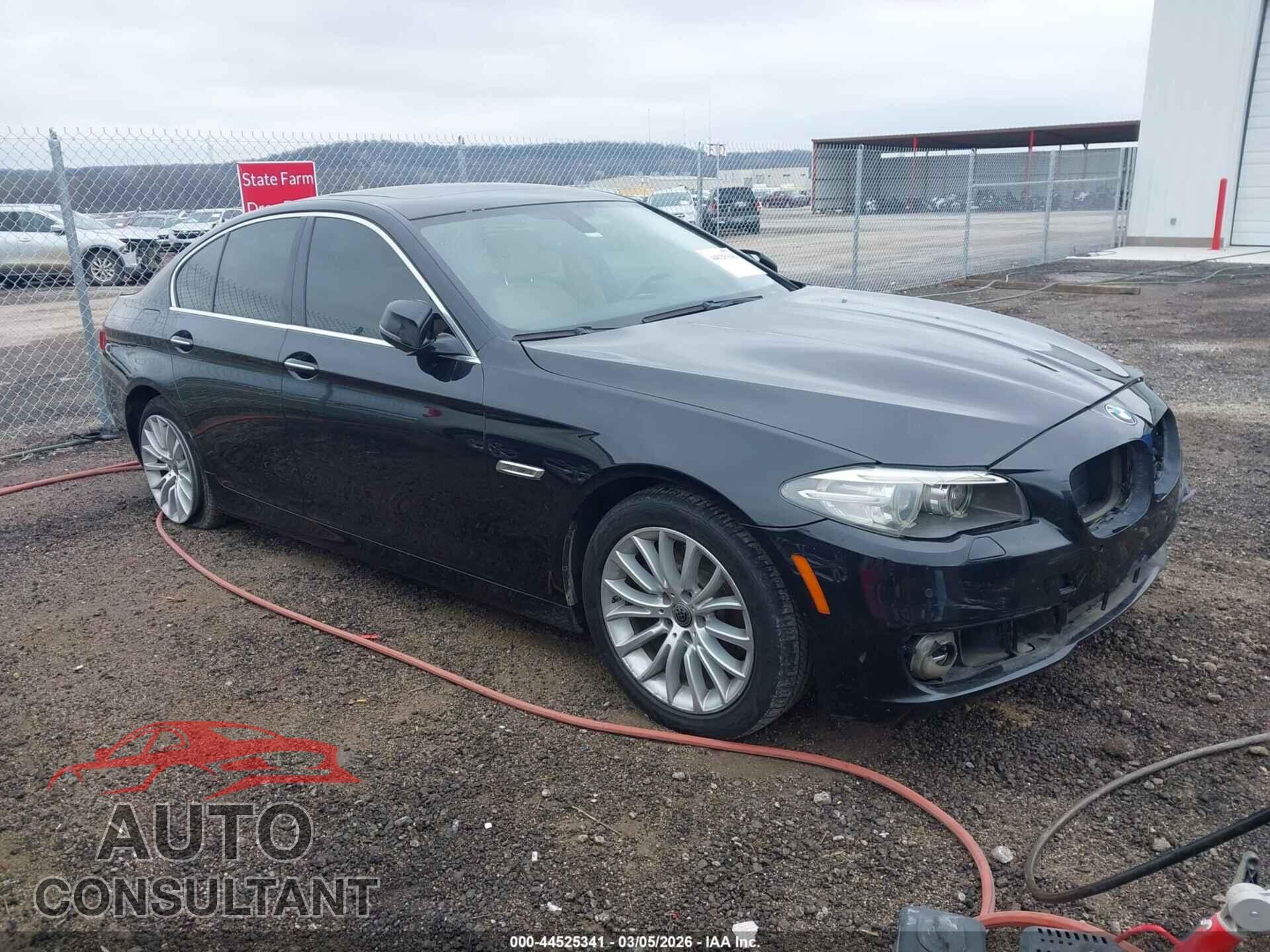 BMW 528I 2015 - WBA5A5C5XFD524634