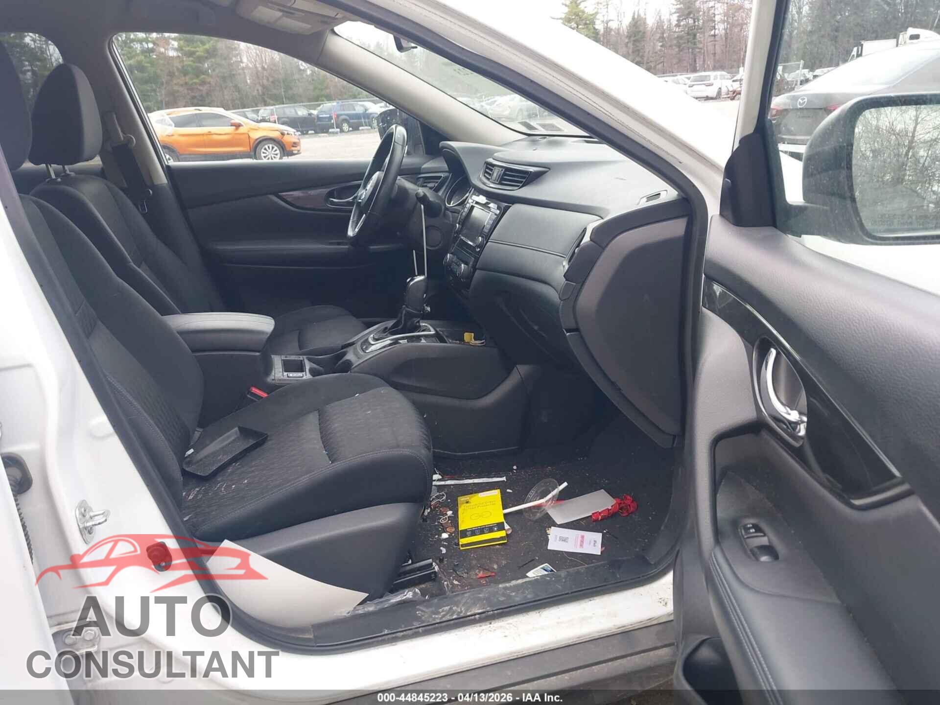 NISSAN ROGUE 2018 - KNMAT2MV1JP547056