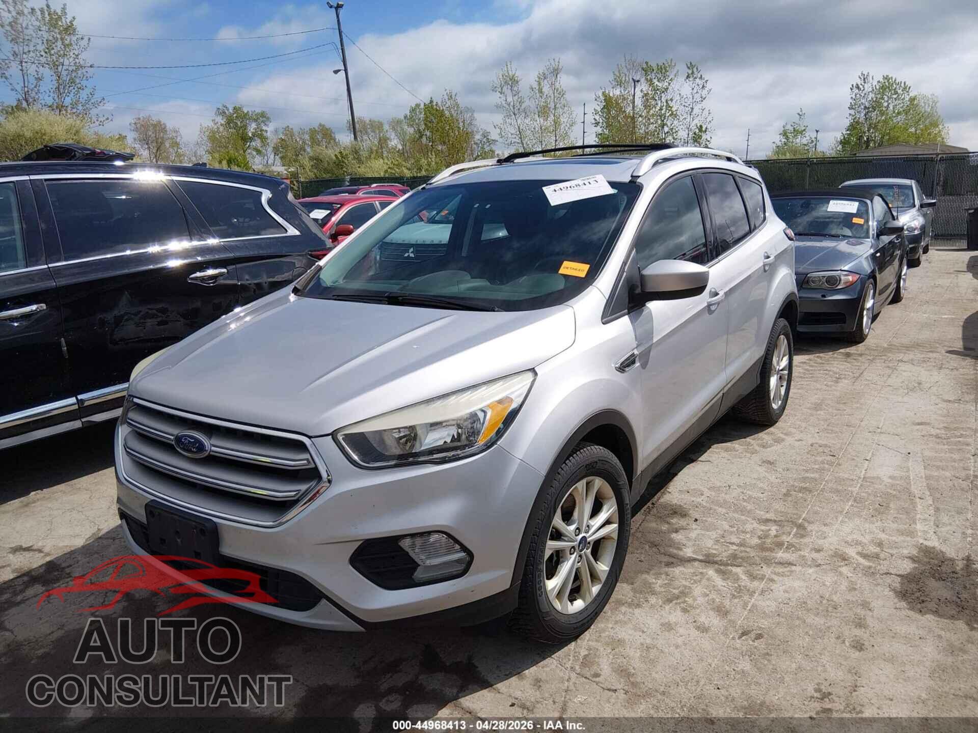 FORD ESCAPE 2017 - 1FMCU9GDXHUB39082