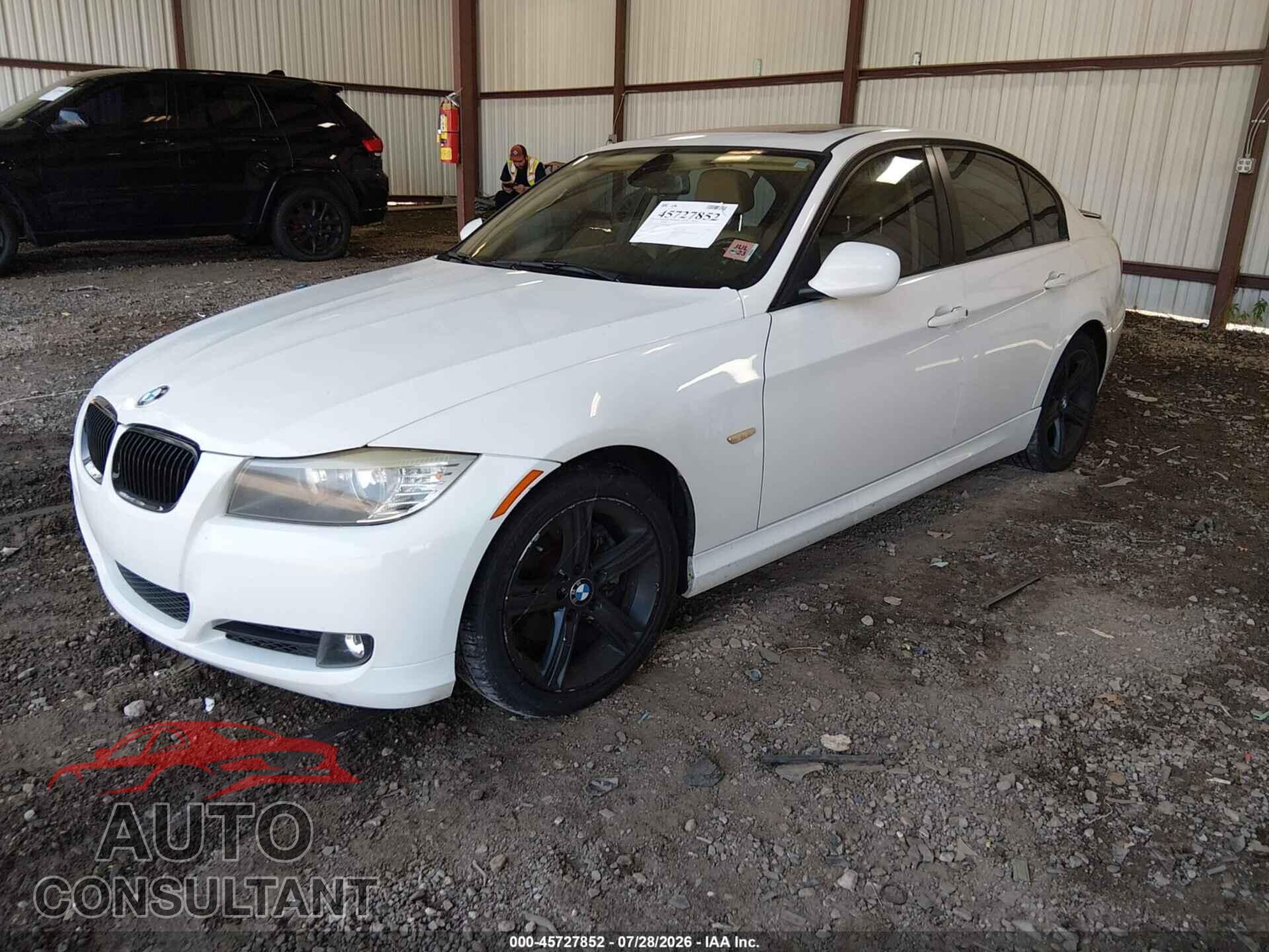 BMW 328I 2011 - WBAPH7C55BE851737