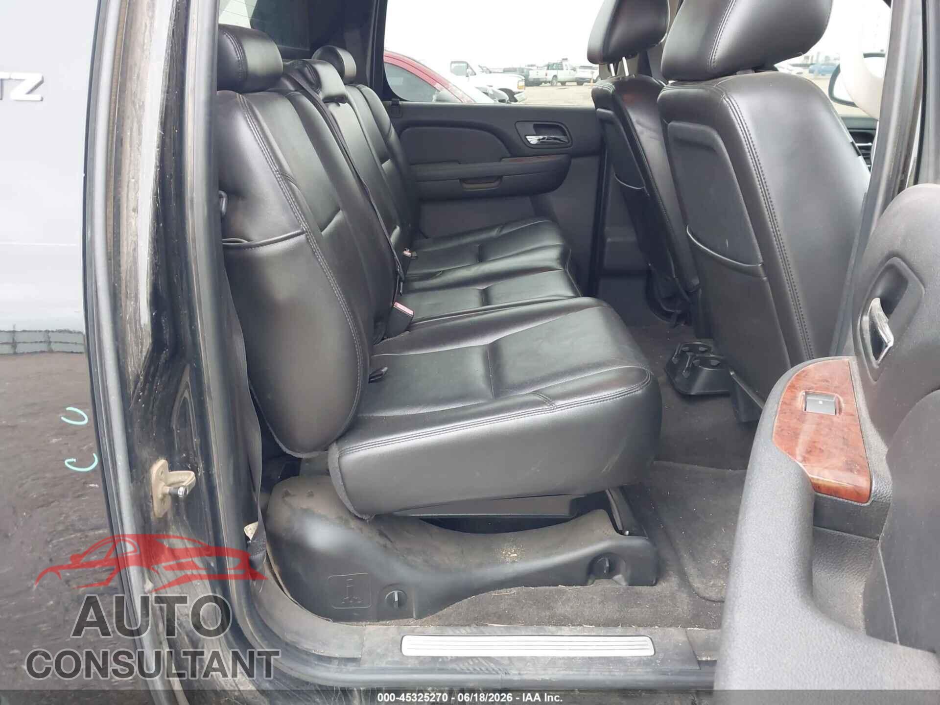 CHEVROLET AVALANCHE 1500 2011 - 3GNTKGE3XBG347327