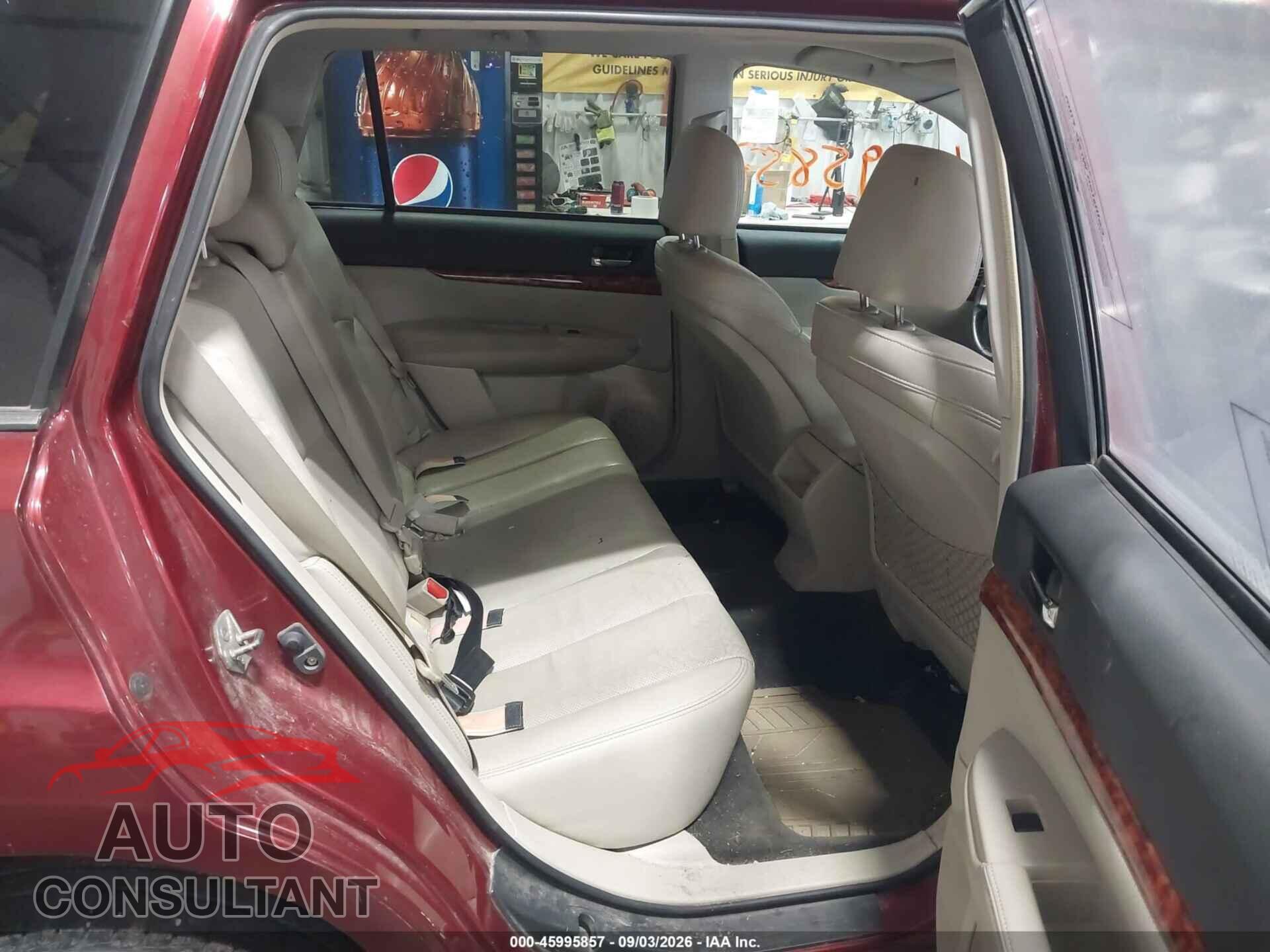 SUBARU OUTBACK 2011 - 4S4BRBLC8B3430758
