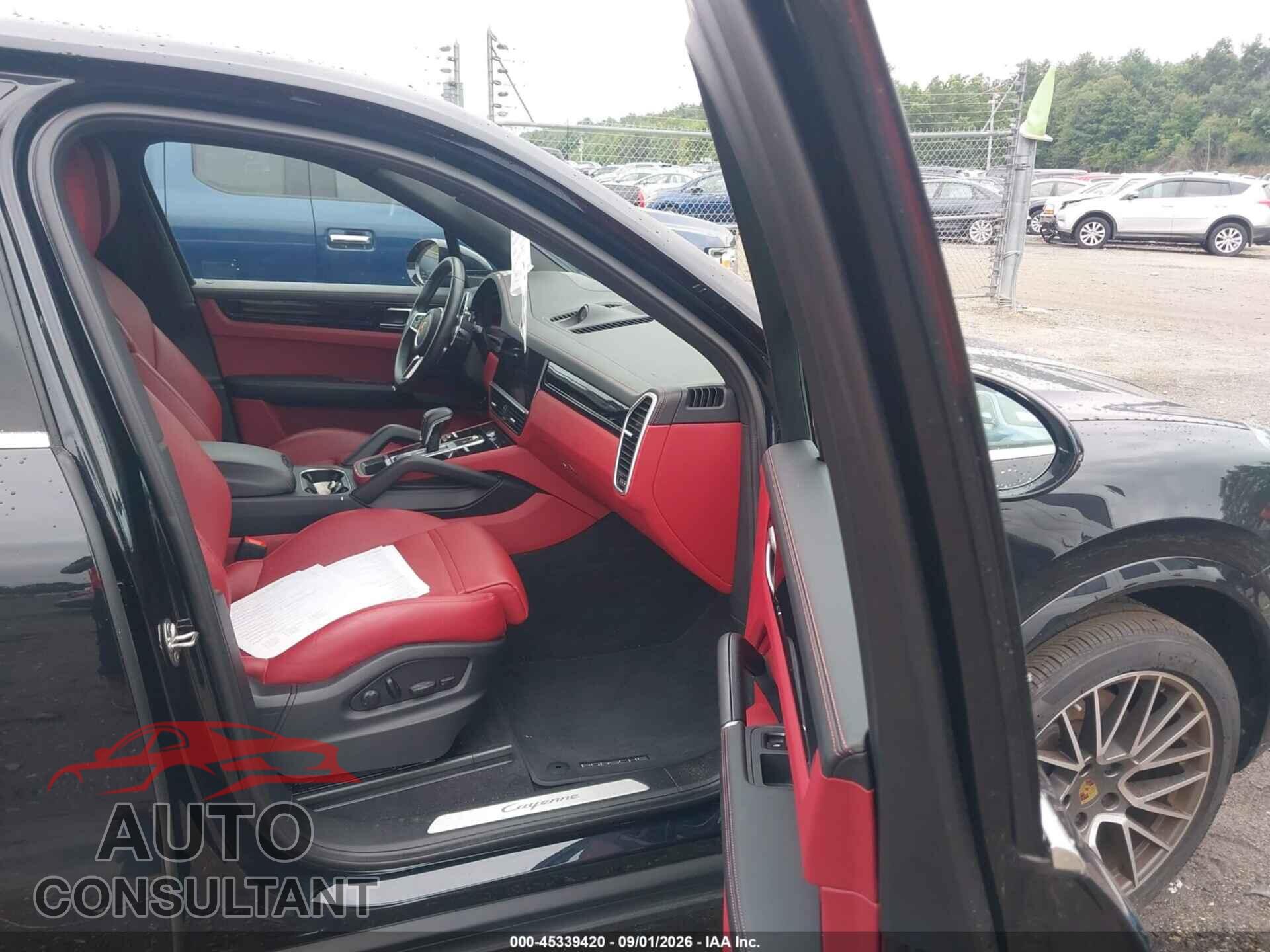 PORSCHE CAYENNE 2022 - WP1AA2AY6NDA00357