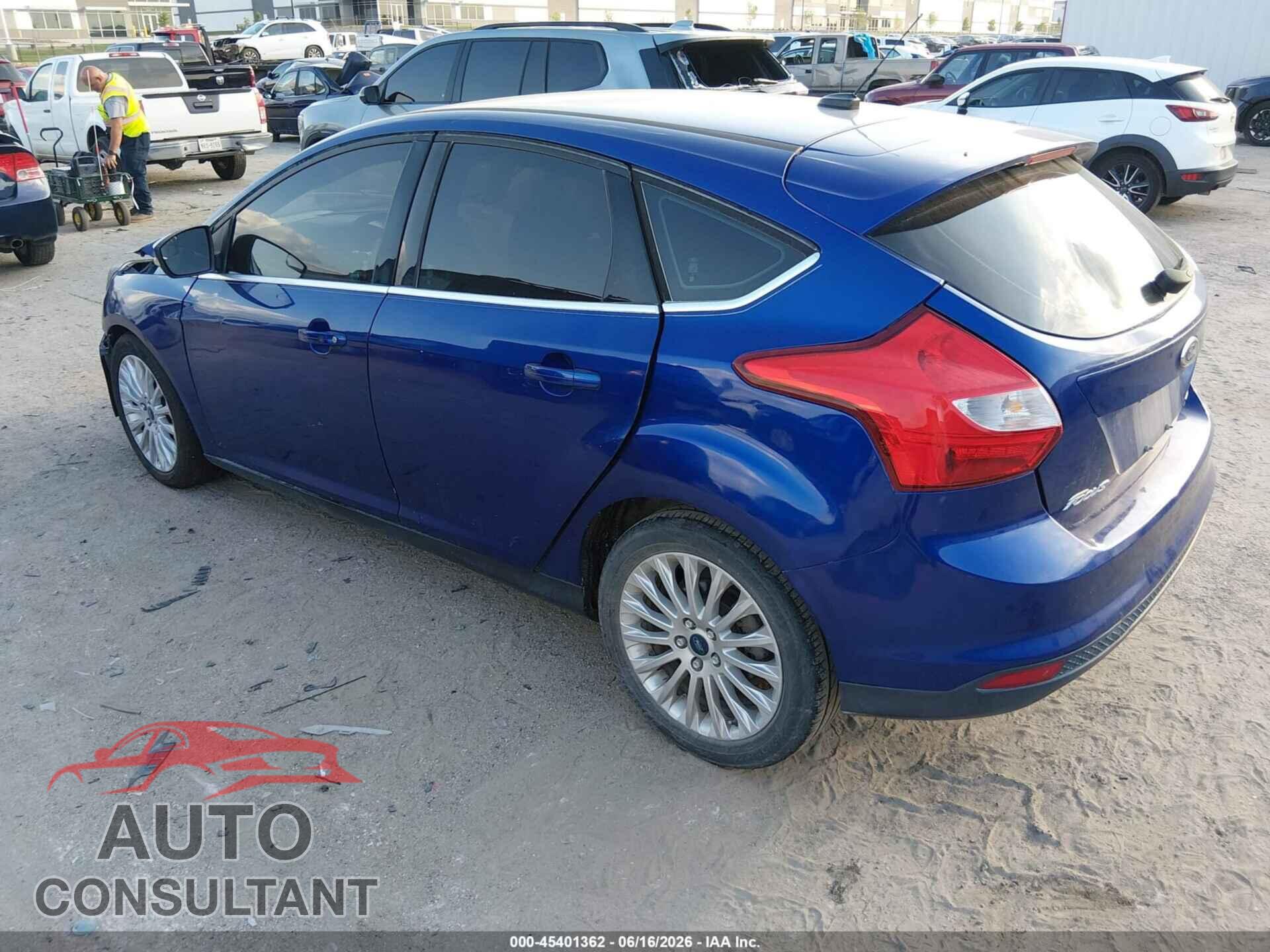 FORD FOCUS 2012 - 1FAHP3N25CL413583