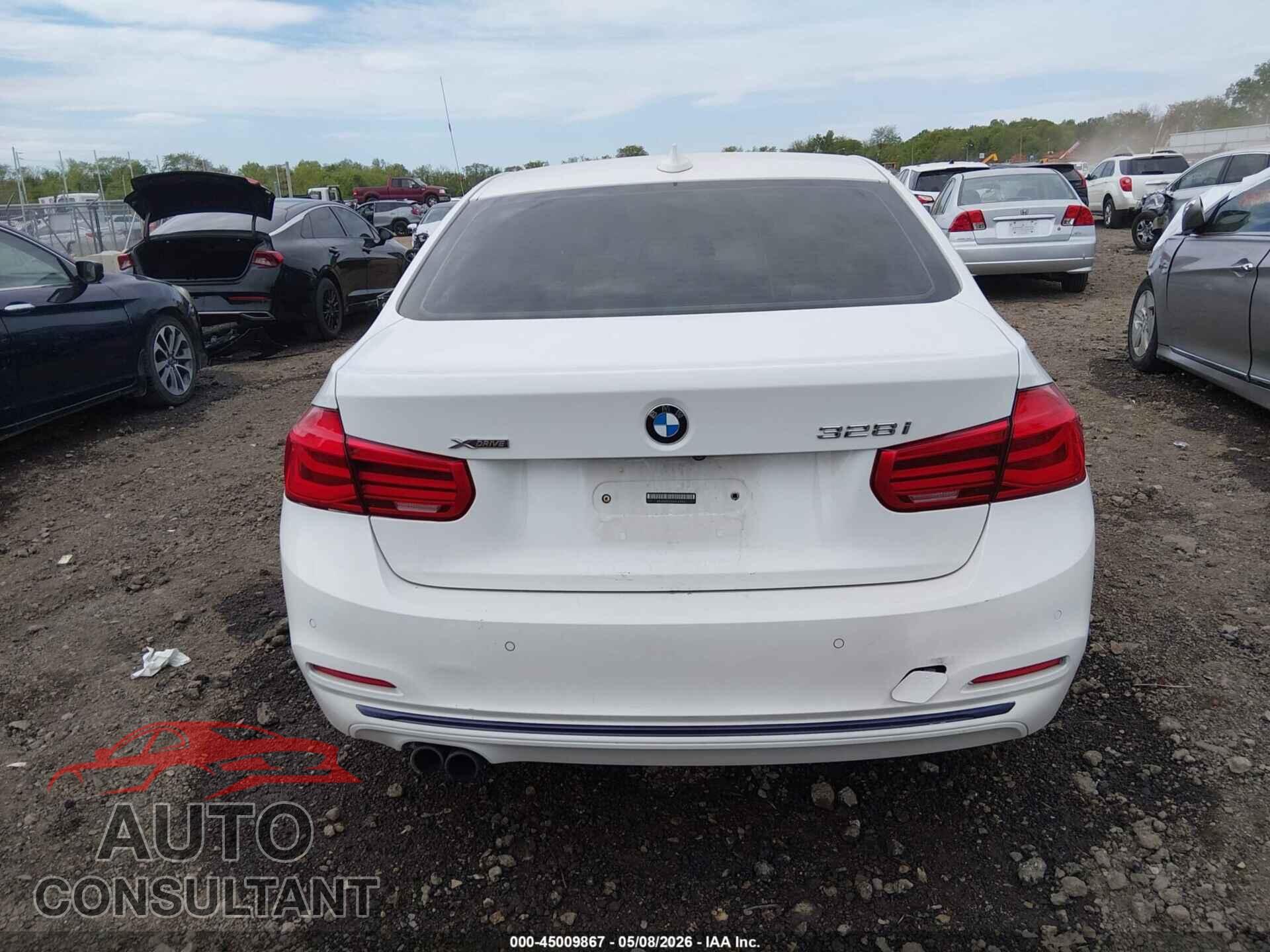 BMW 328I 2016 - WBA8E3G54GNU04484