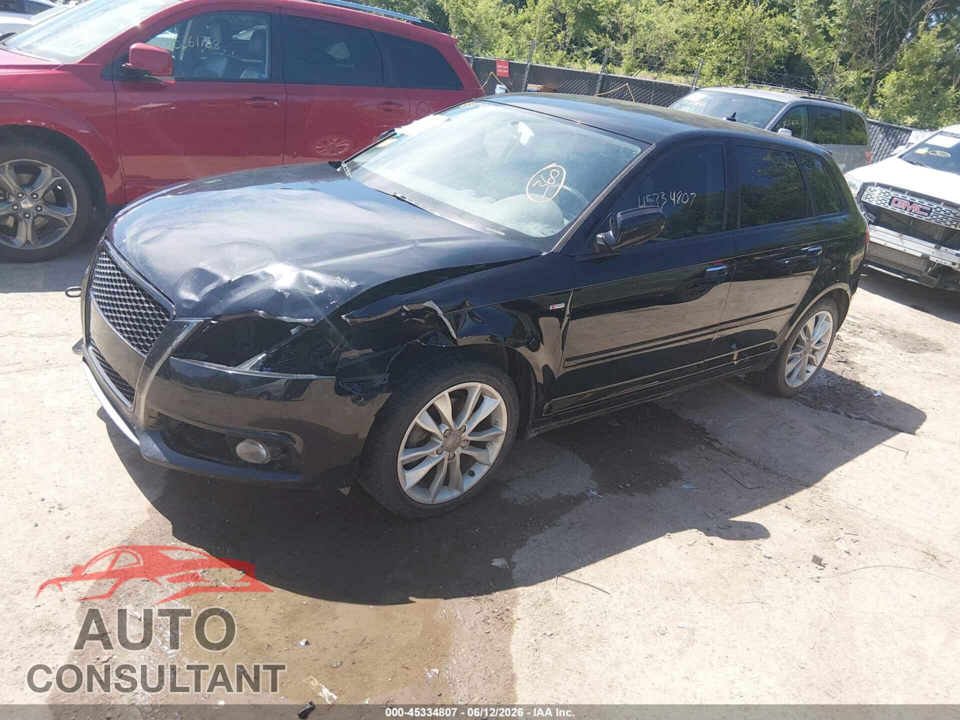 AUDI A3 2012 - WAUBJAFM0CA010156