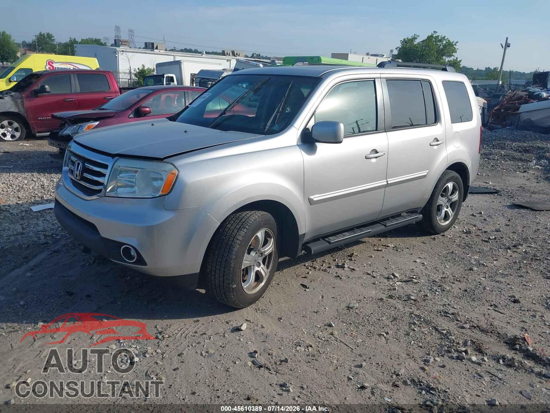 HONDA PILOT 2012 - 5FNYF4H50CB072184