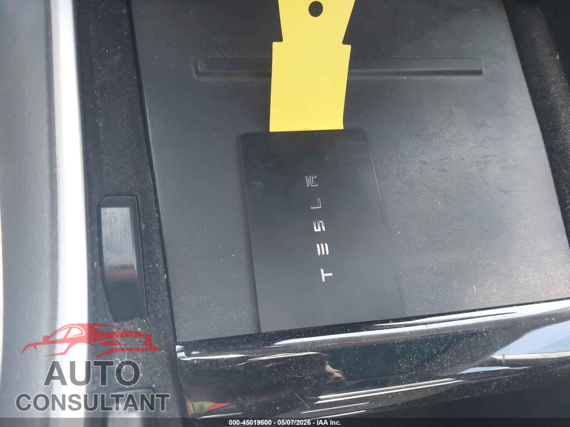 TESLA MODEL 3 2020 - 5YJ3E1EA2LF670077