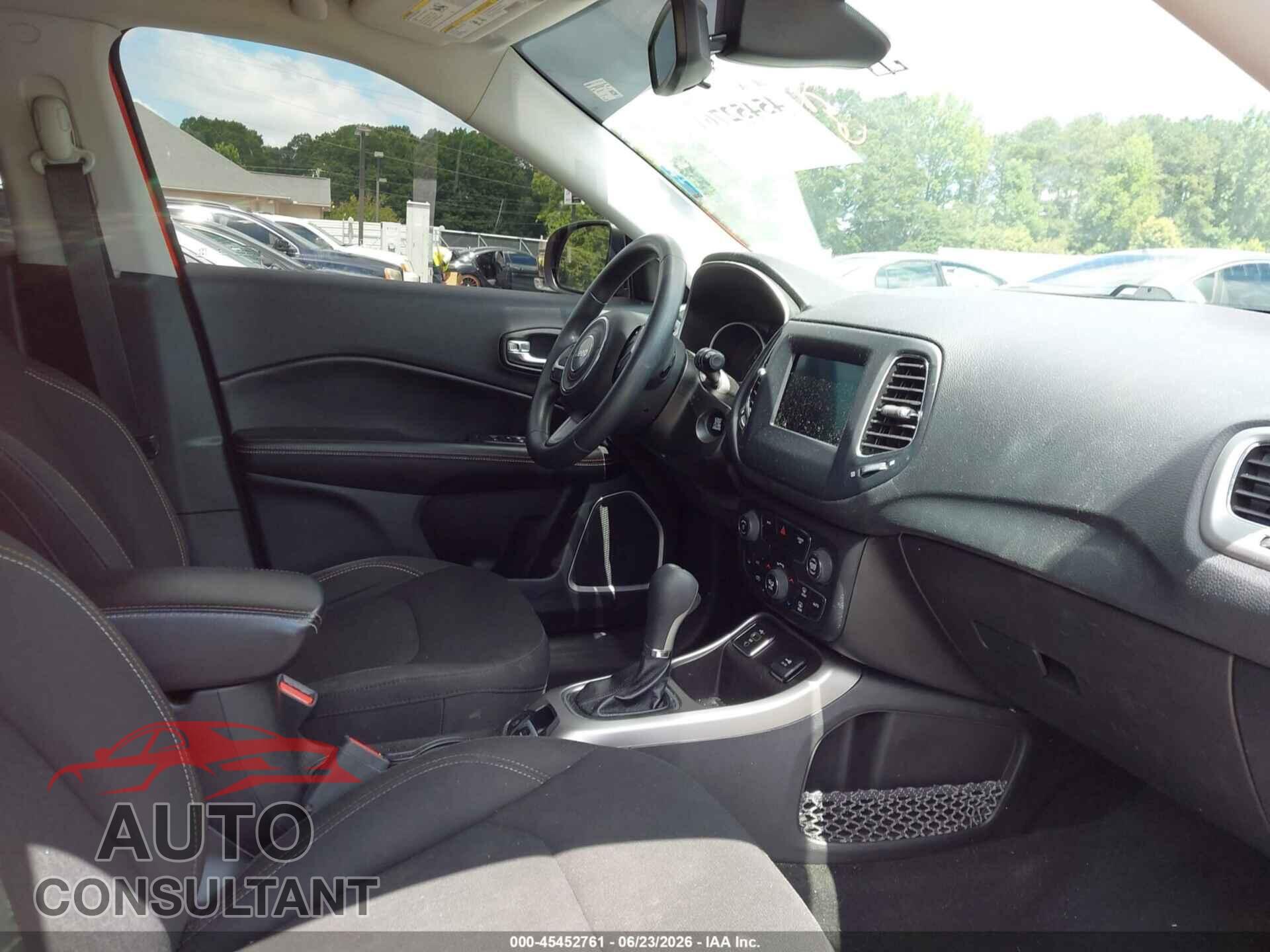 JEEP COMPASS 2020 - 3C4NJCAB8LT151146