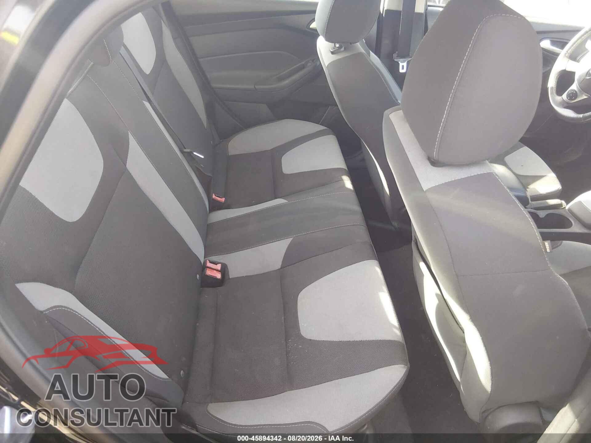 FORD FOCUS 2014 - 1FADP3F22EL185378