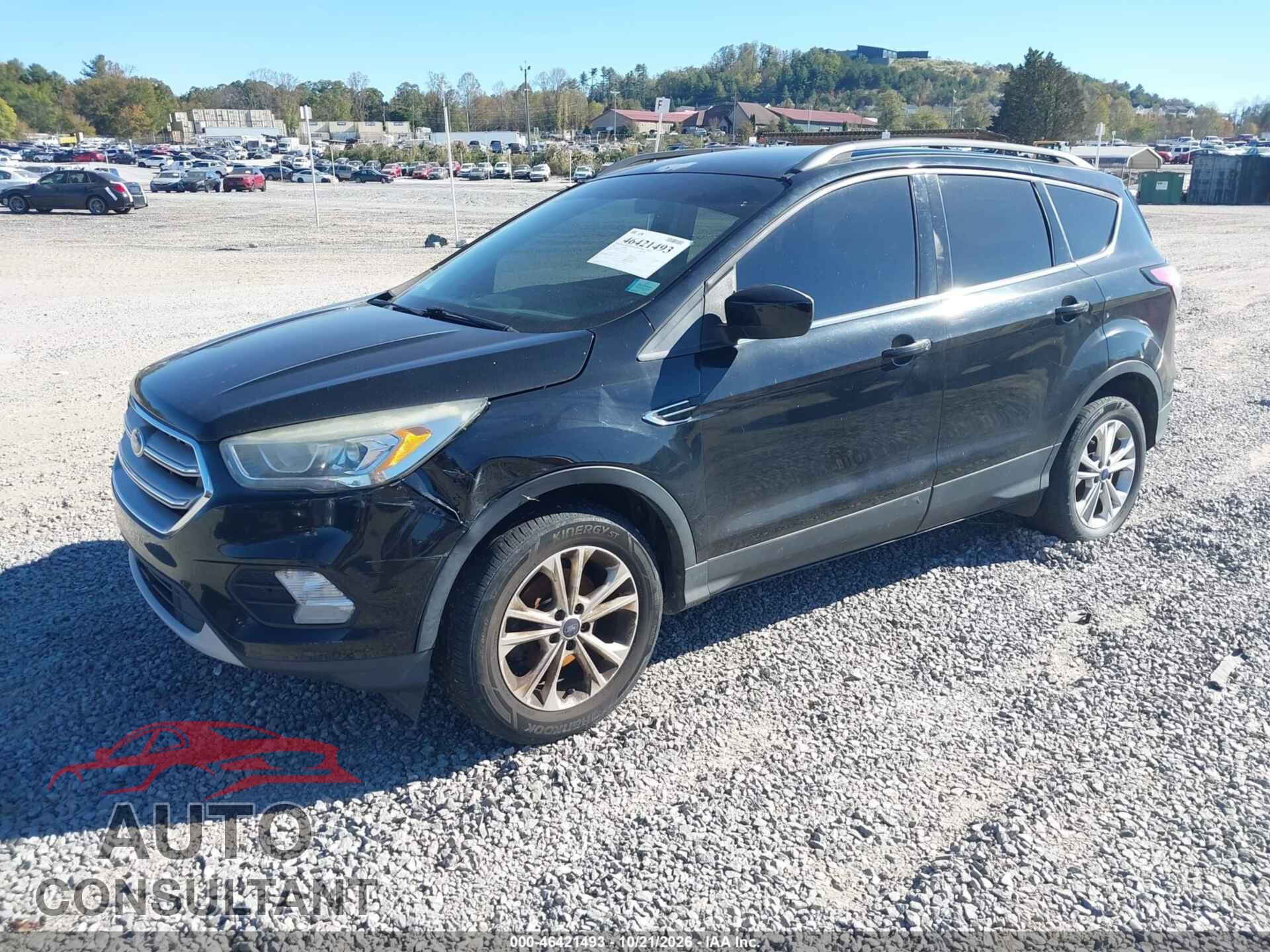 FORD ESCAPE 2017 - 1FMCU0GD6HUC27641