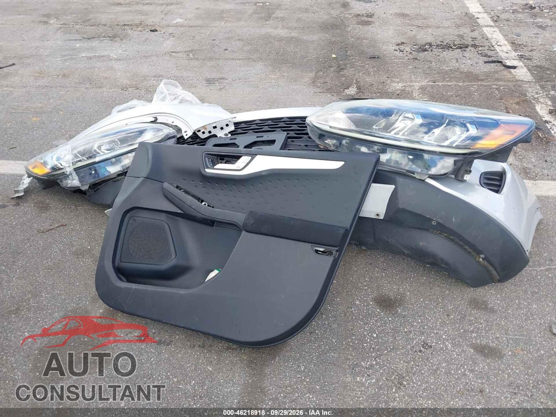 FORD ESCAPE 2020 - 1FMCU9G60LUA16577