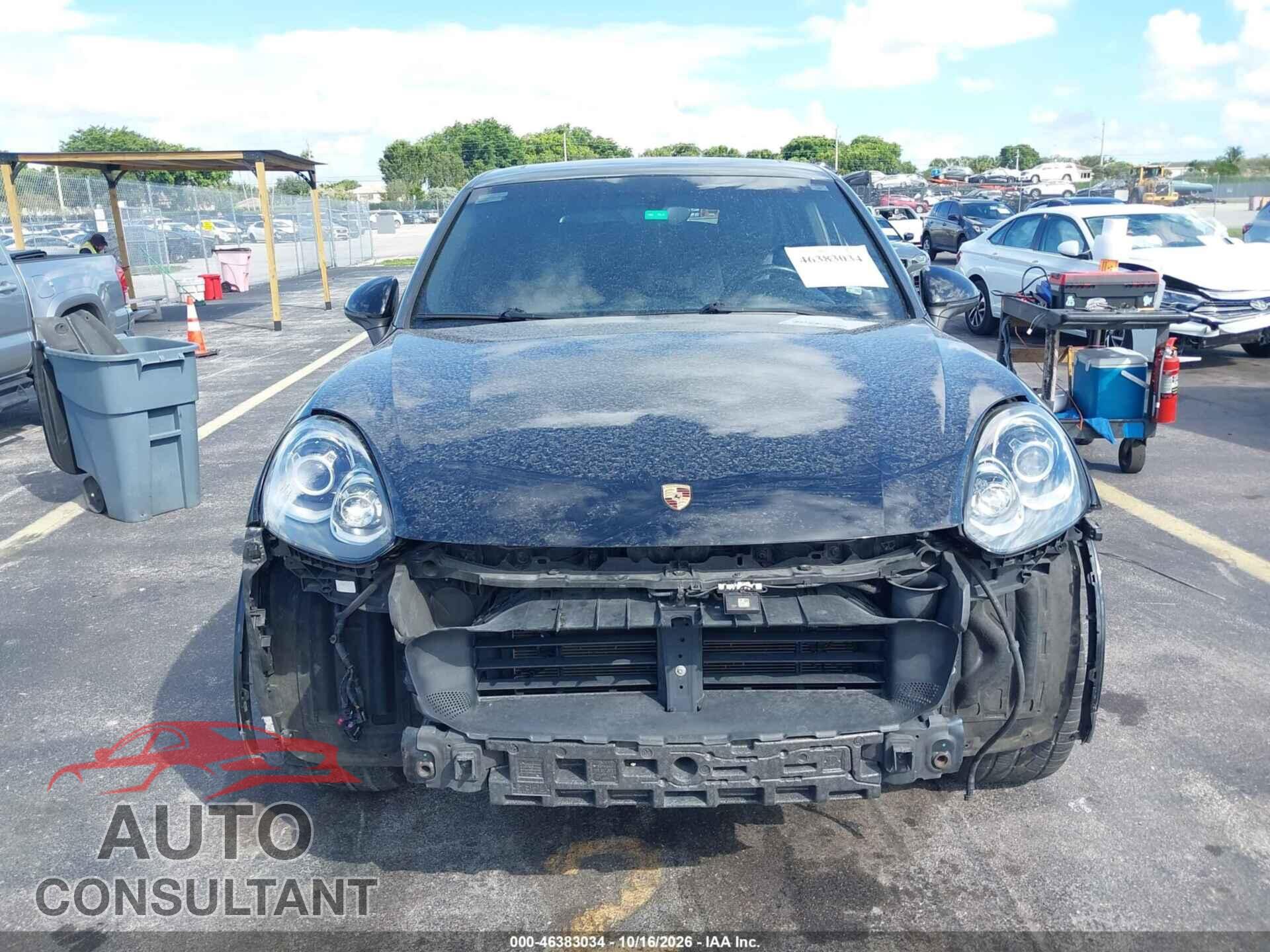 PORSCHE CAYENNE 2017 - WP1AA2A24HKA82455