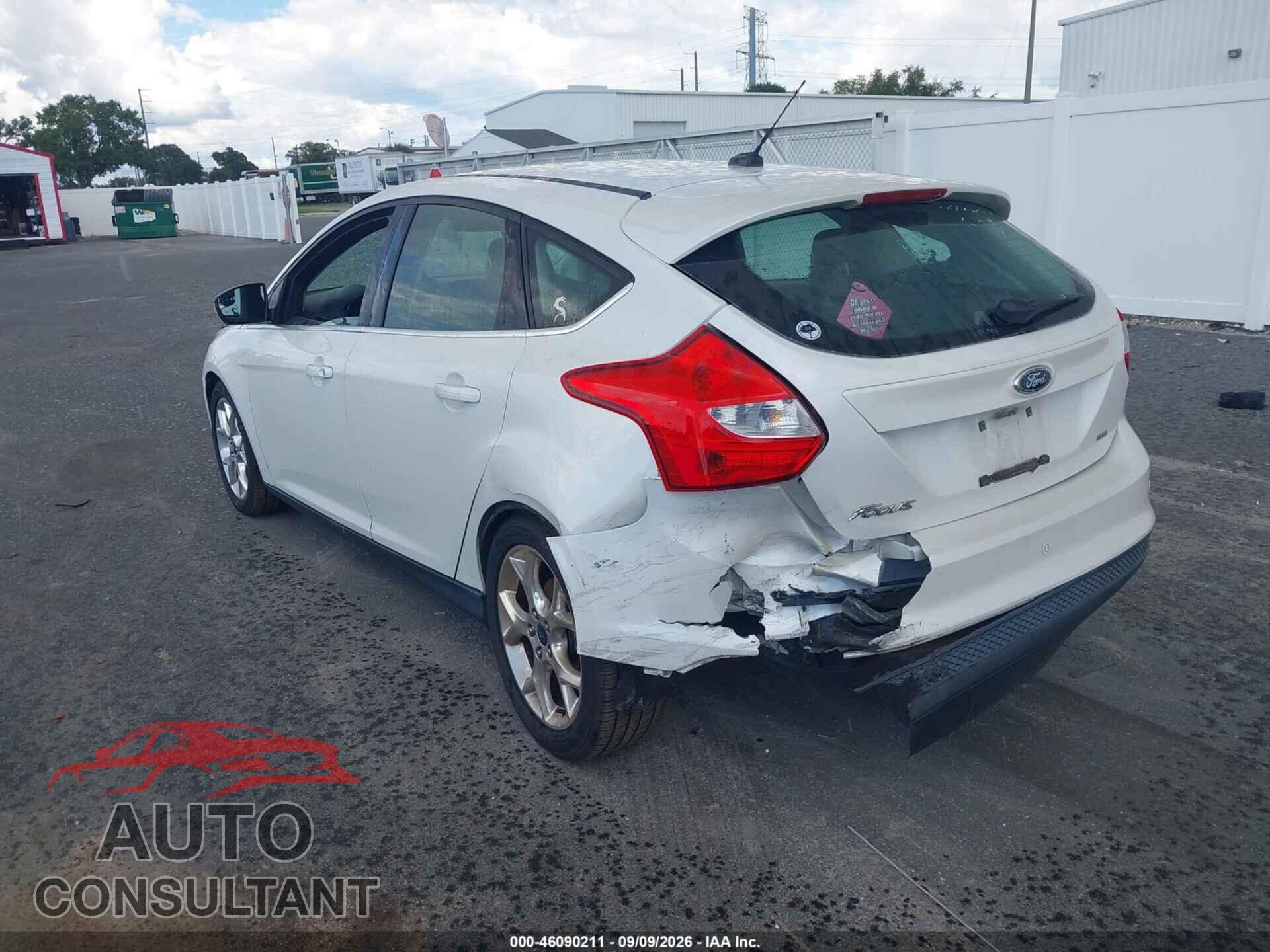 FORD FOCUS 2012 - 1FAHP3M24CL277514
