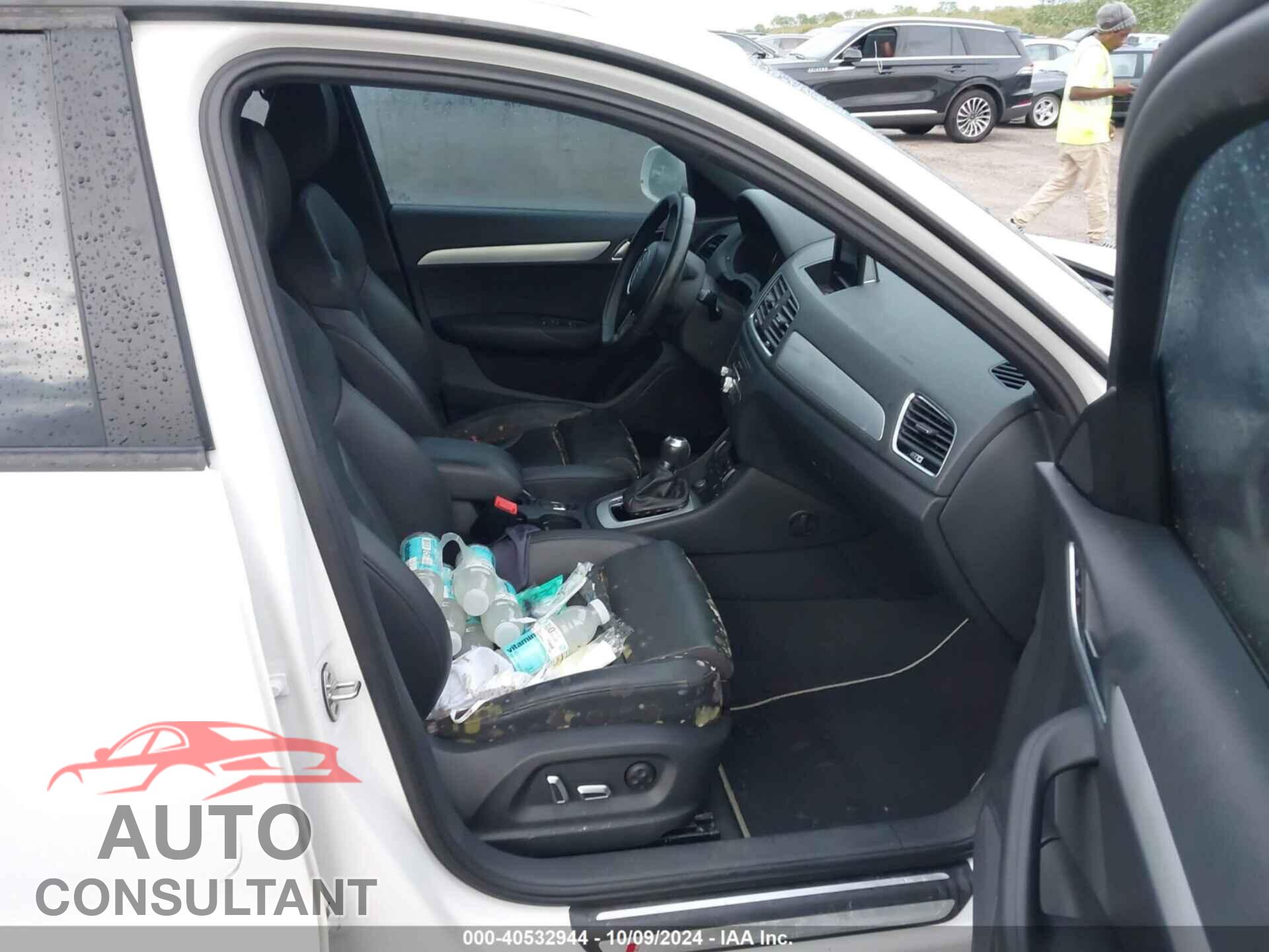 AUDI Q3 2018 - WA1BCCFSXJR007720