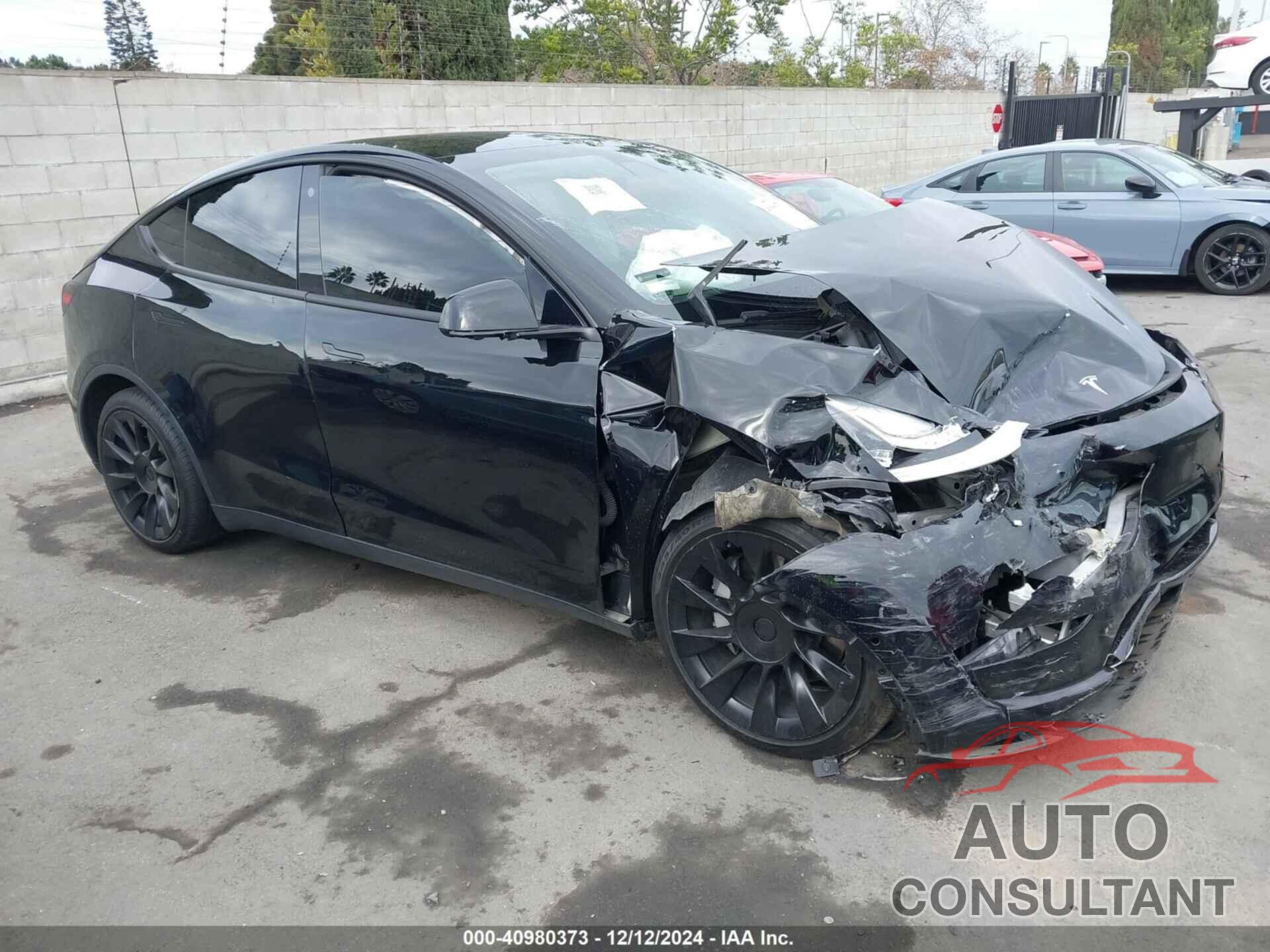 TESLA MODEL Y 2021 - 5YJYGDEE7MF284017