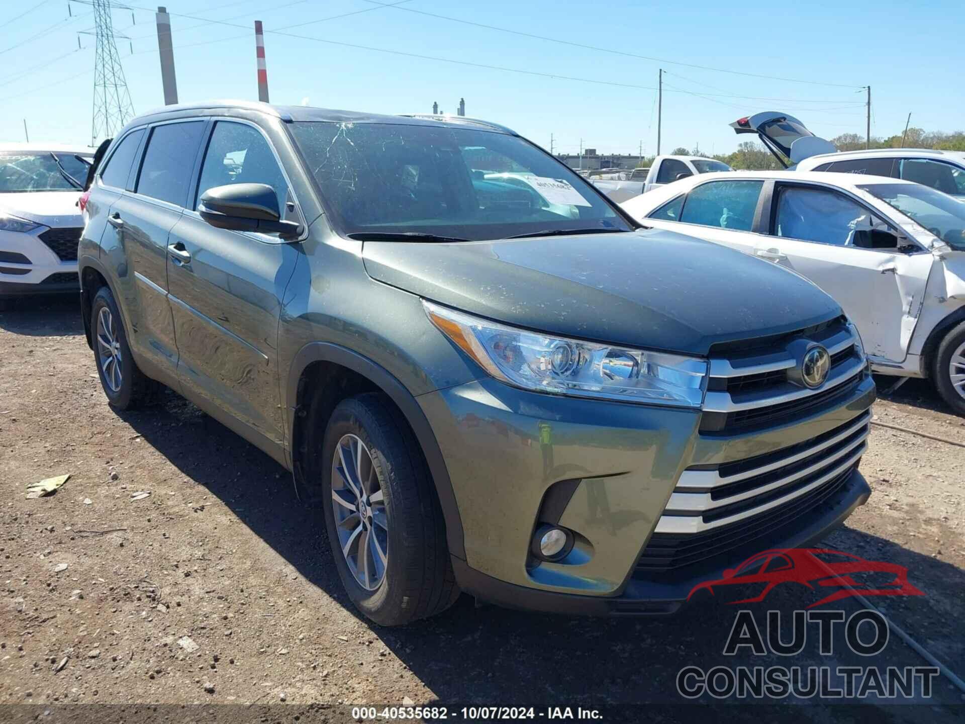 TOYOTA HIGHLANDER 2019 - 5TDJZRFH1KS971956