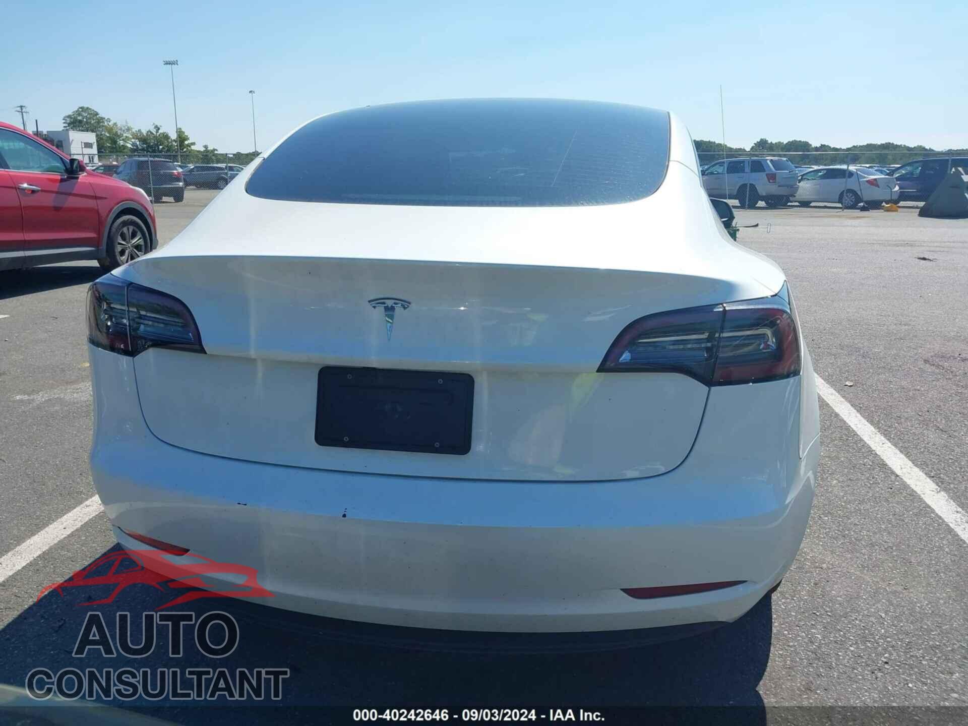 TESLA MODEL 3 2023 - 5YJ3E1EA0PF420195