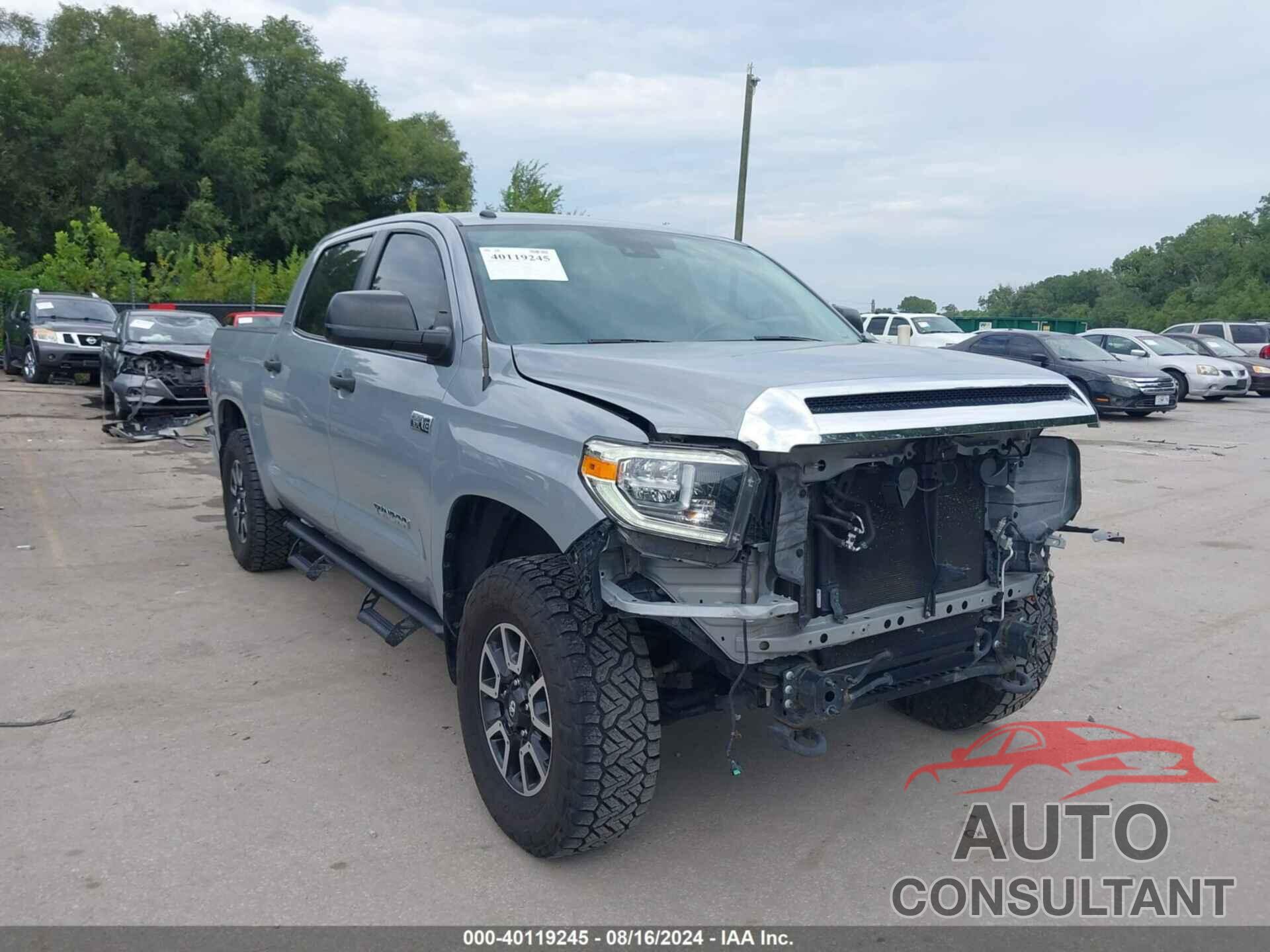 TOYOTA TUNDRA 2018 - 5TFHW5F12JX761555