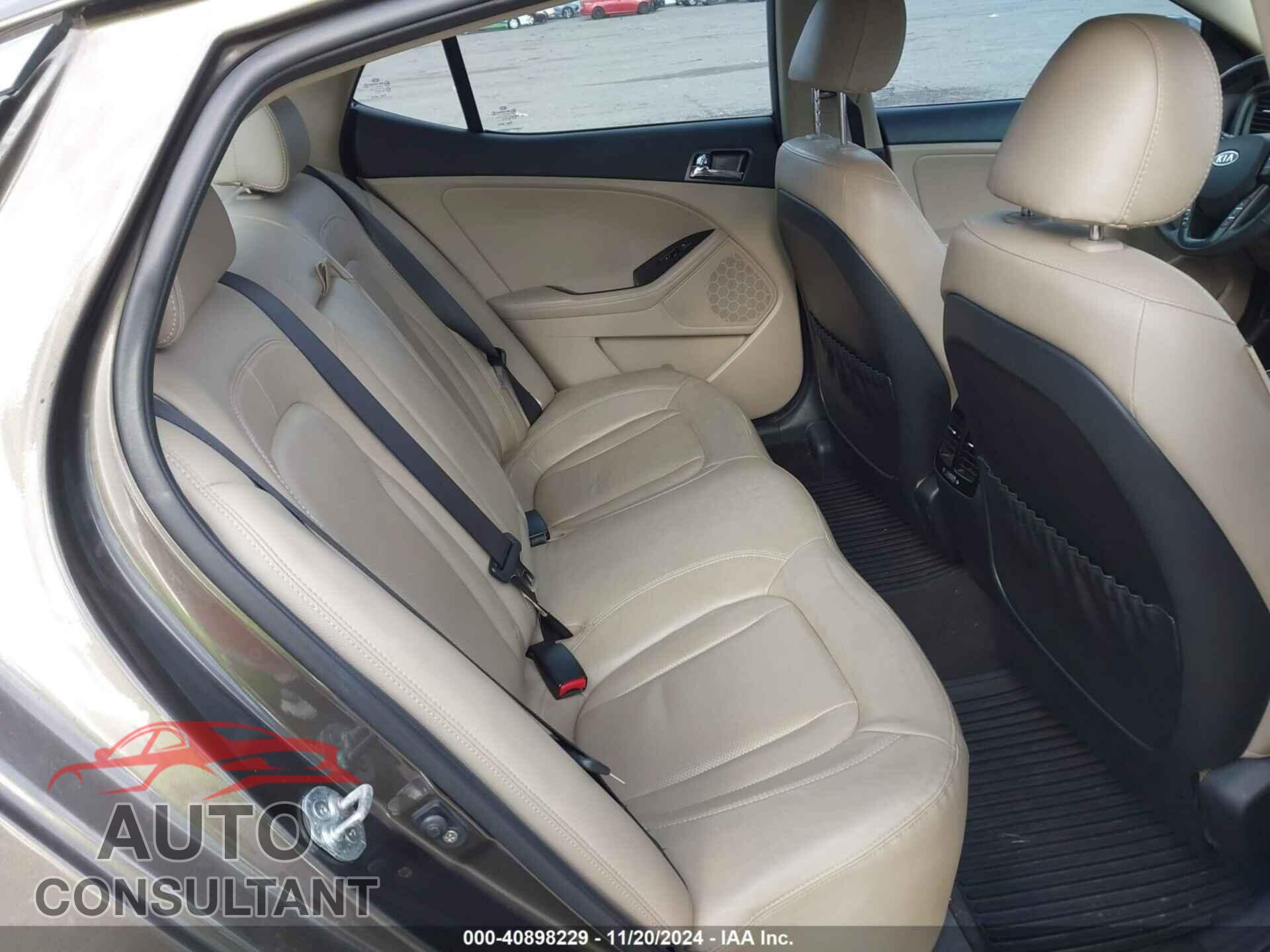 KIA OPTIMA 2011 - KNAGN4A75B5100603