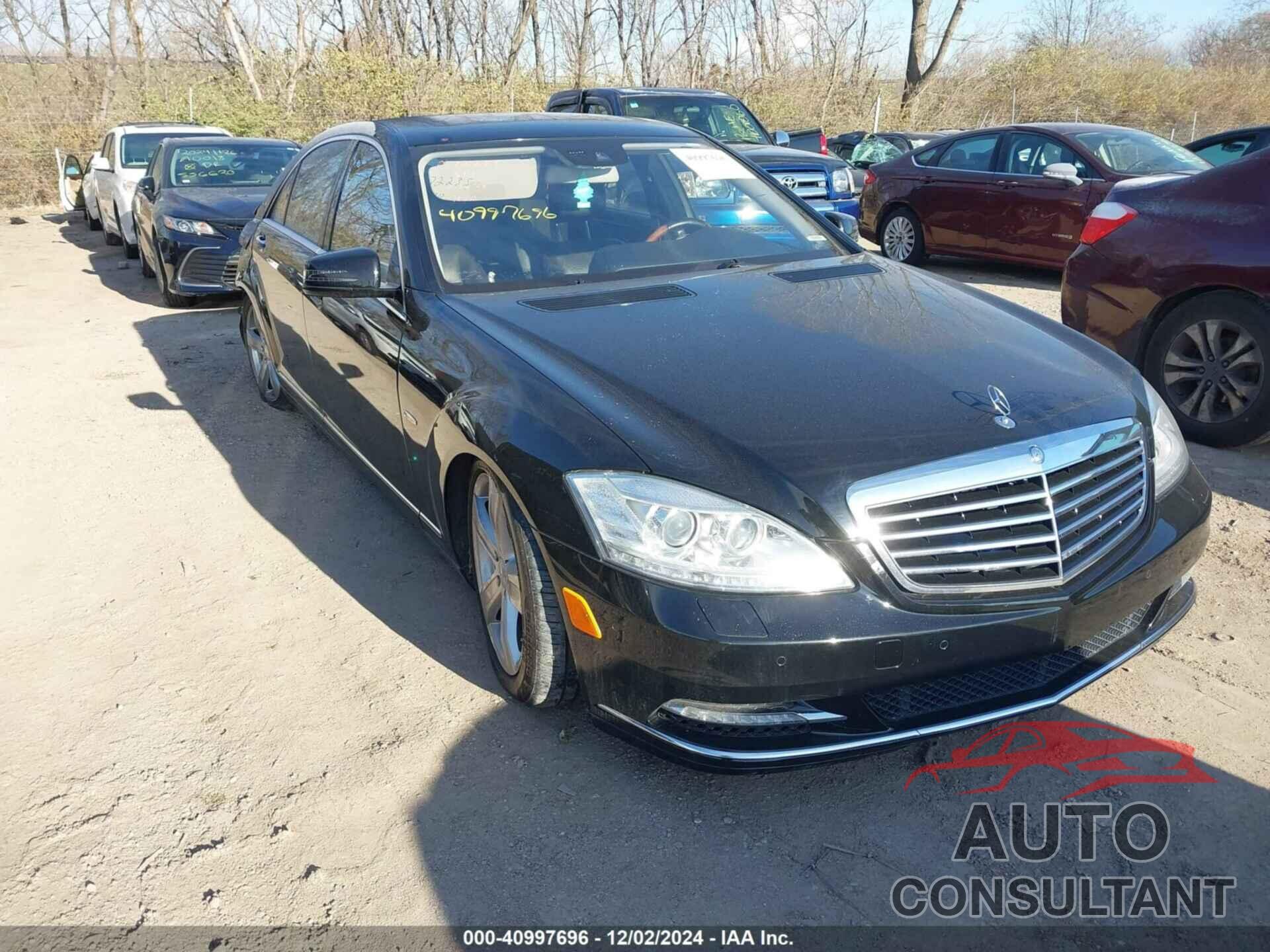 MERCEDES-BENZ S 550 2012 - WDDNG7DB0CA434963