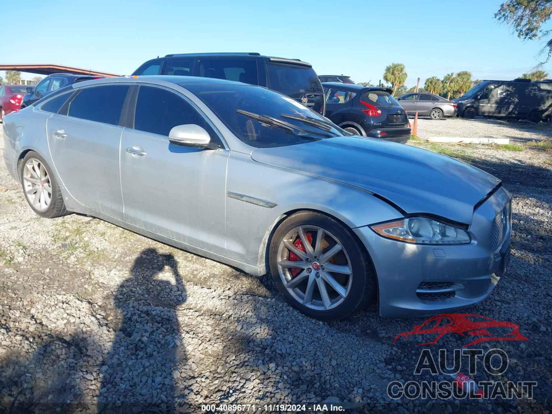 JAGUAR XJ 2015 - SAJWJ2GD8F8V84462