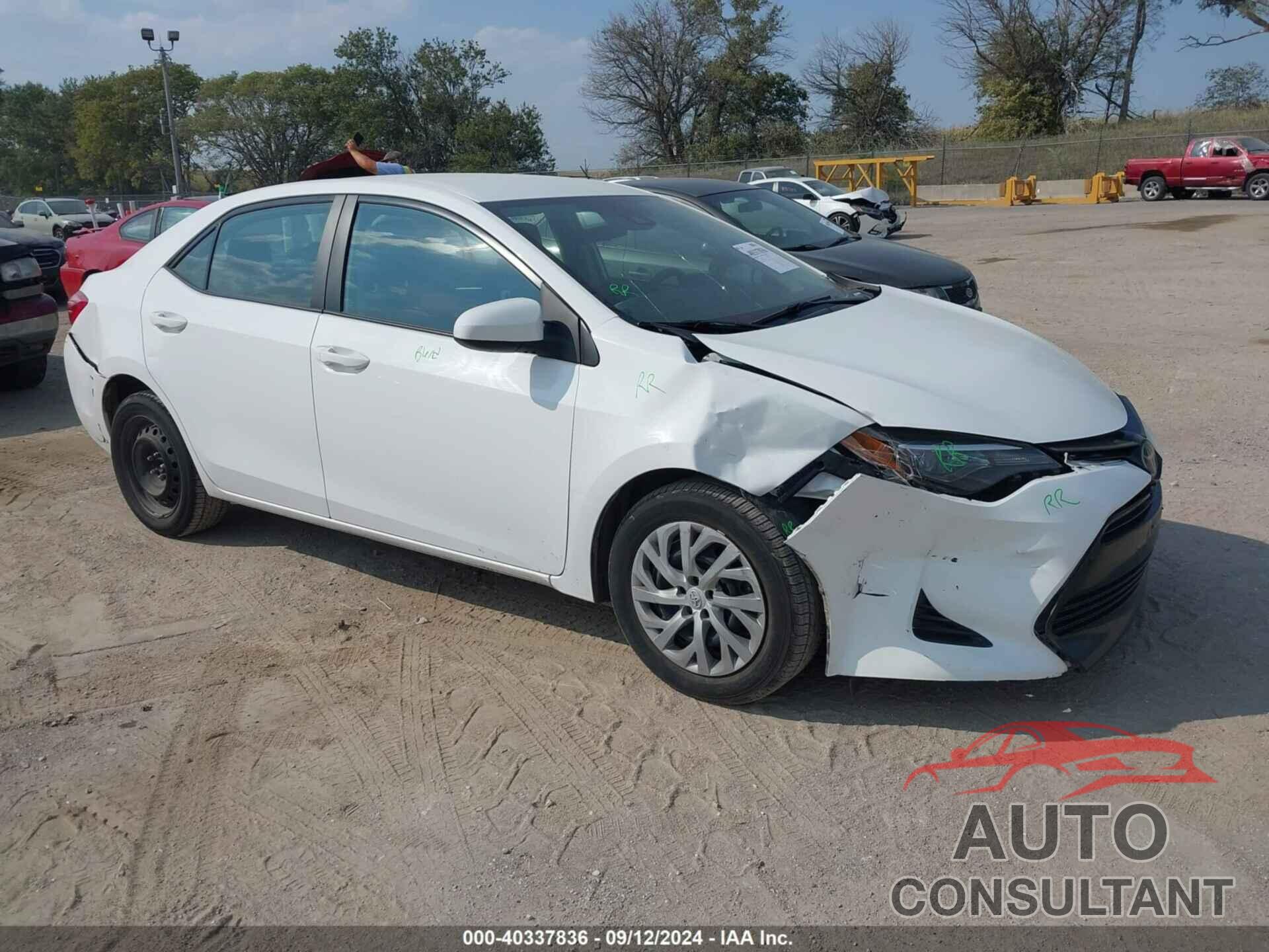 TOYOTA COROLLA 2018 - 2T1BURHE3JC050108