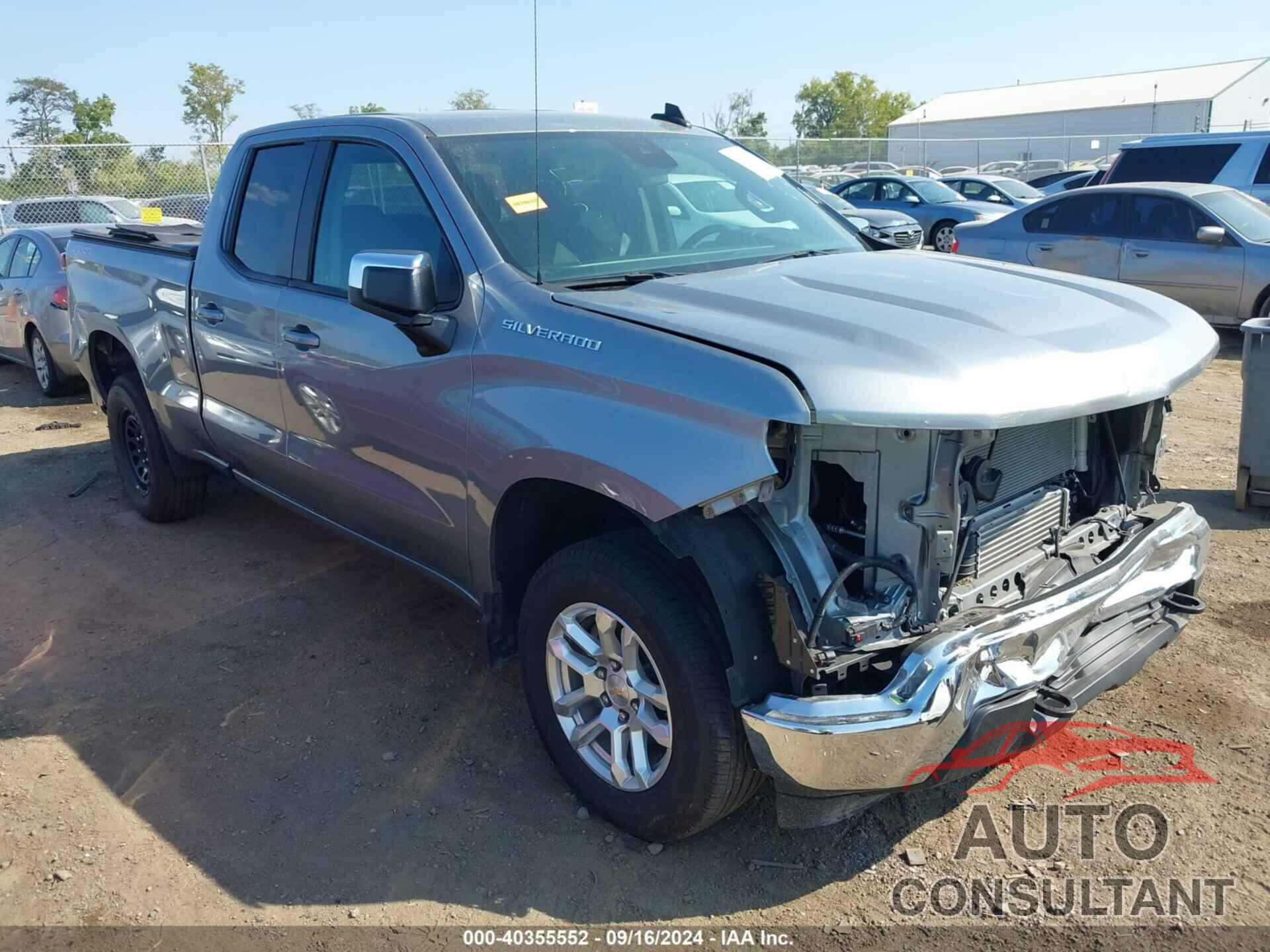 CHEVROLET SILVERADO 1500 2023 - 1GCRDKEK0PZ282339