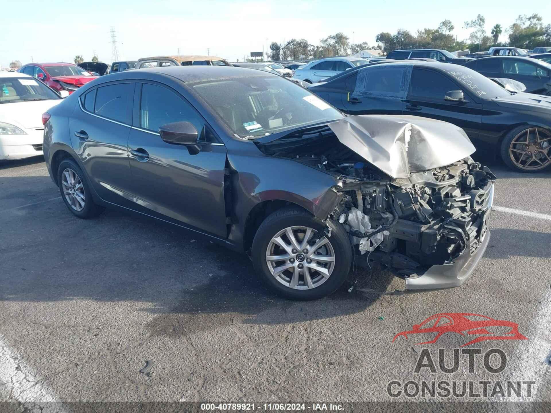 MAZDA MAZDA3 2018 - 3MZBN1U77JM160704