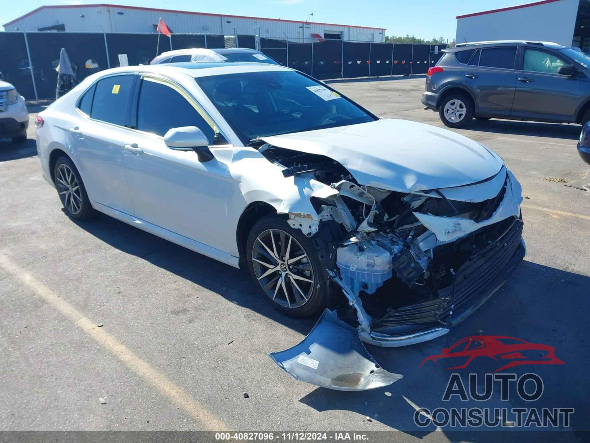 TOYOTA CAMRY 2022 - 4T1F31AK4NU588312