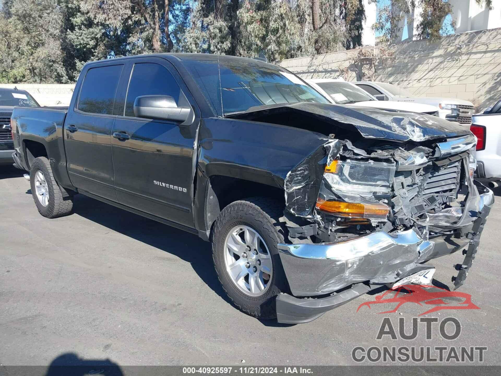 CHEVROLET SILVERADO 1500 2018 - 3GCPCREC4JG503489