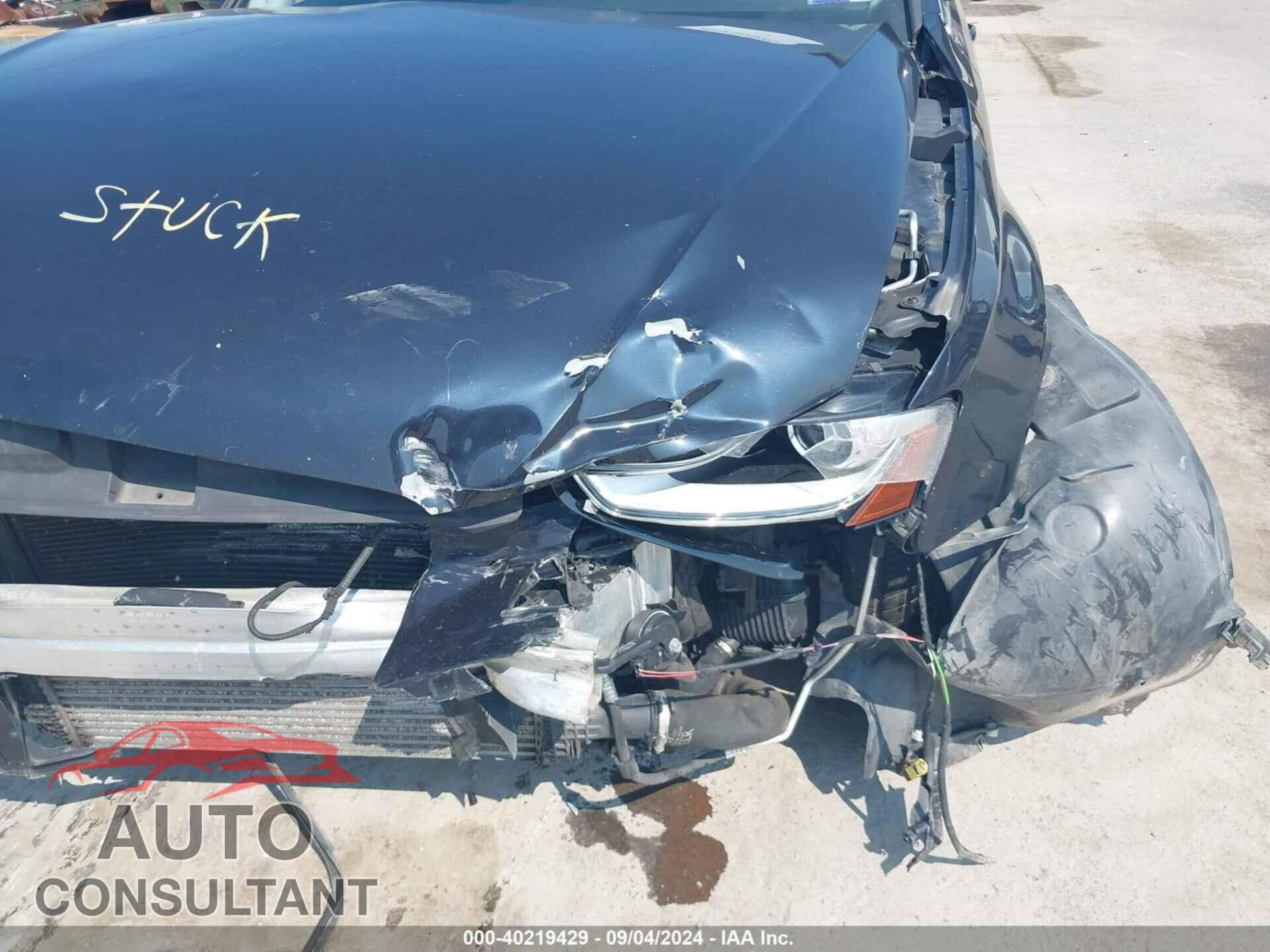 AUDI A4 2013 - WAUFFAFL9DN048392