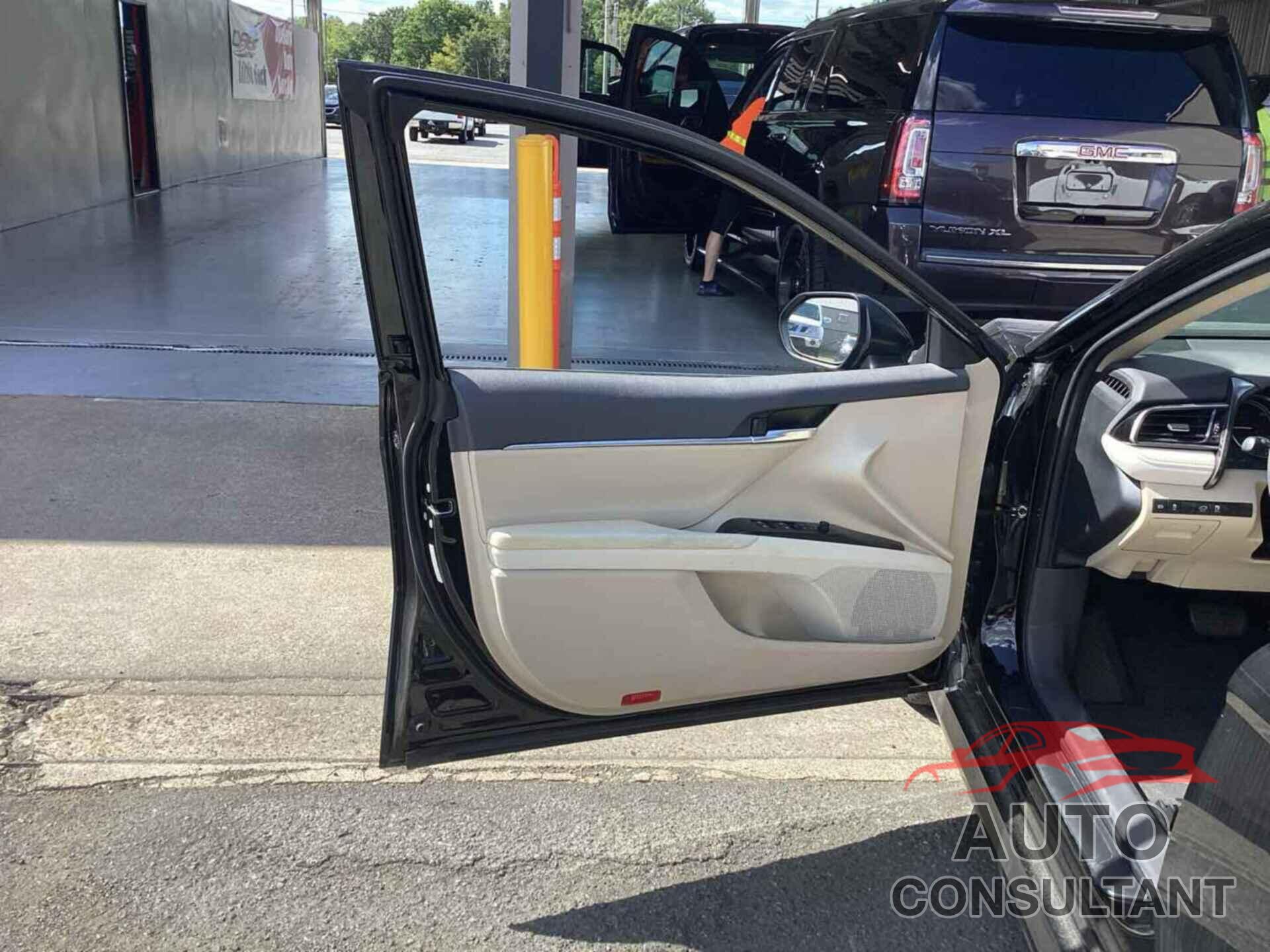 TOYOTA CAMRY 2020 - 4T1L31AK4LU015040