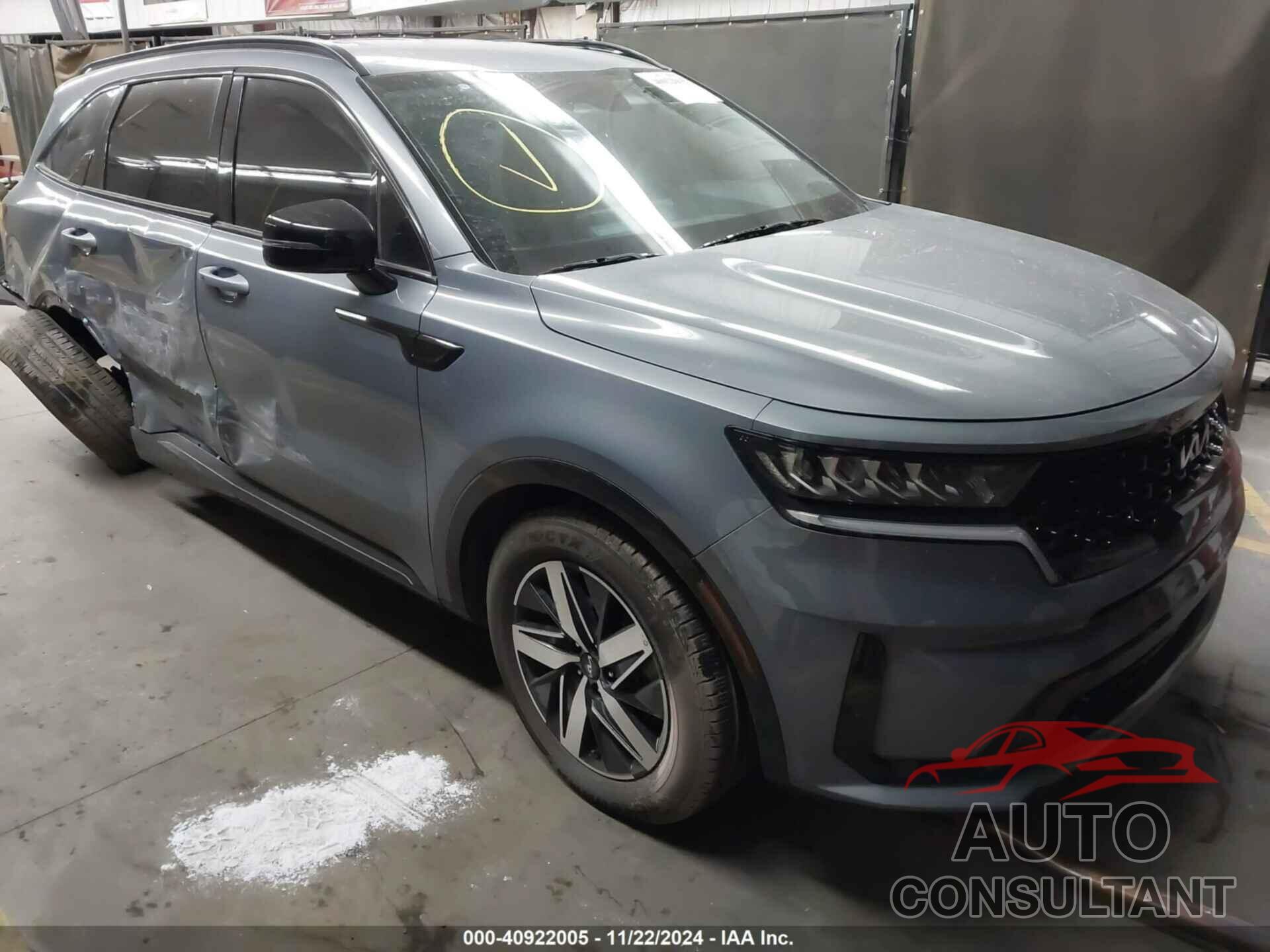 KIA SORENTO 2023 - 5XYRL4LC5PG205135