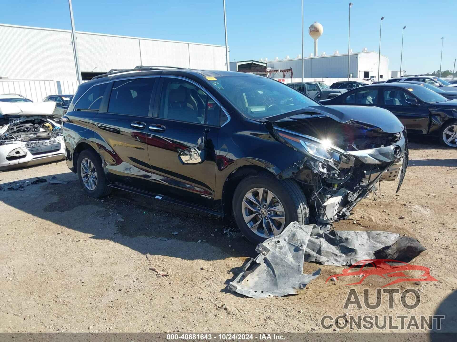 TOYOTA SIENNA 2021 - 5TDYRKEC8MS036982