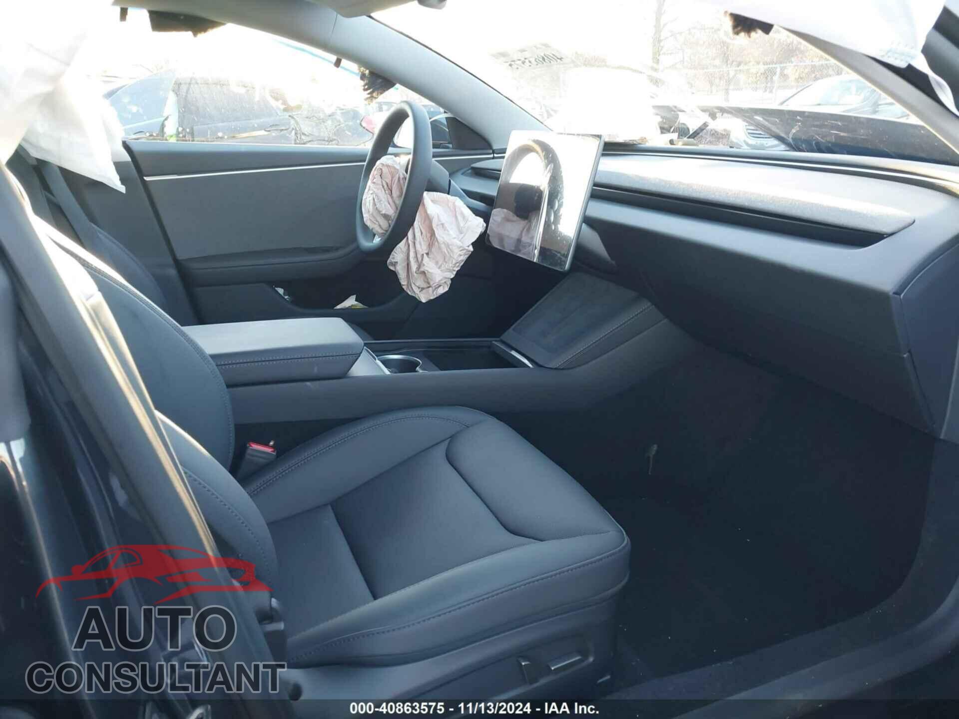 TESLA MODEL 3 2024 - 5YJ3E1EA7RF853483
